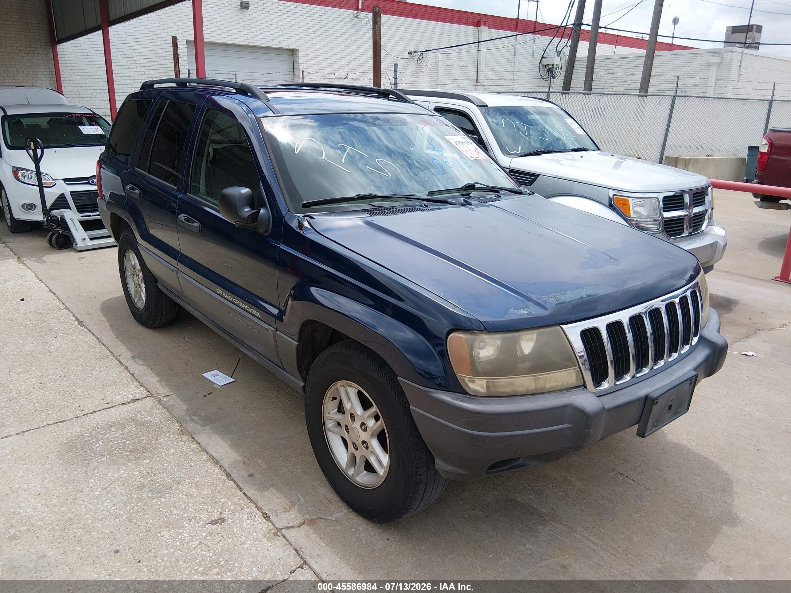 2003 Jeep Grand Cherokee Laredo, VIN 1J4GX48S83C541737 — Normal wear