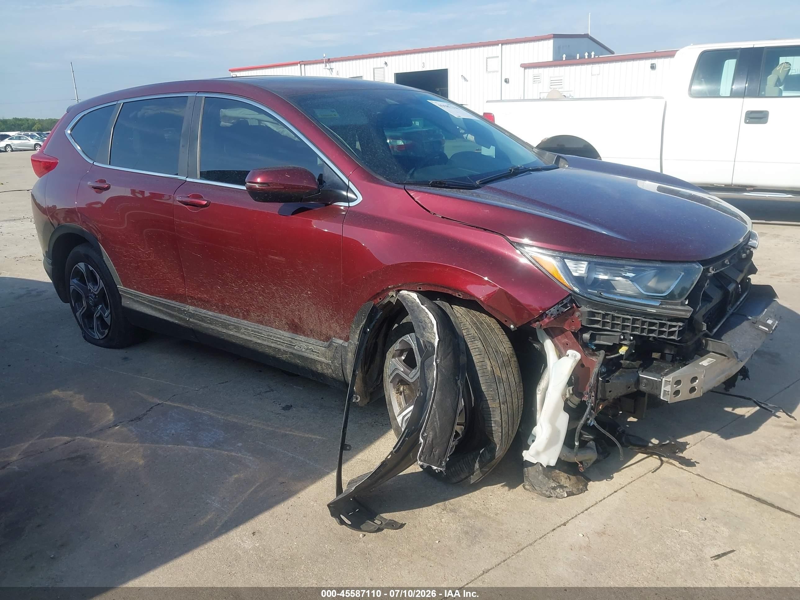 2018 Honda CR-V EX-L, VIN 7FARW2H83JE015210 — Front end