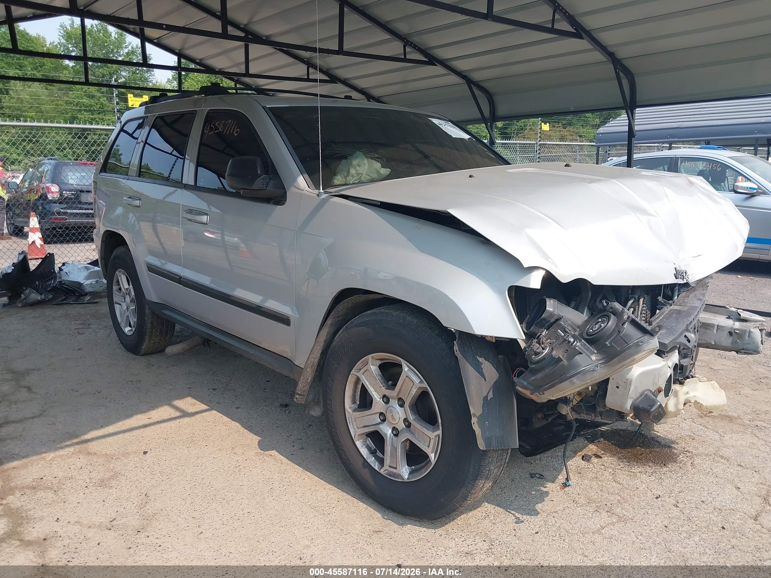 2006 Jeep Grand Cherokee Limited, VIN 1J4HR58256C361494 — Front end