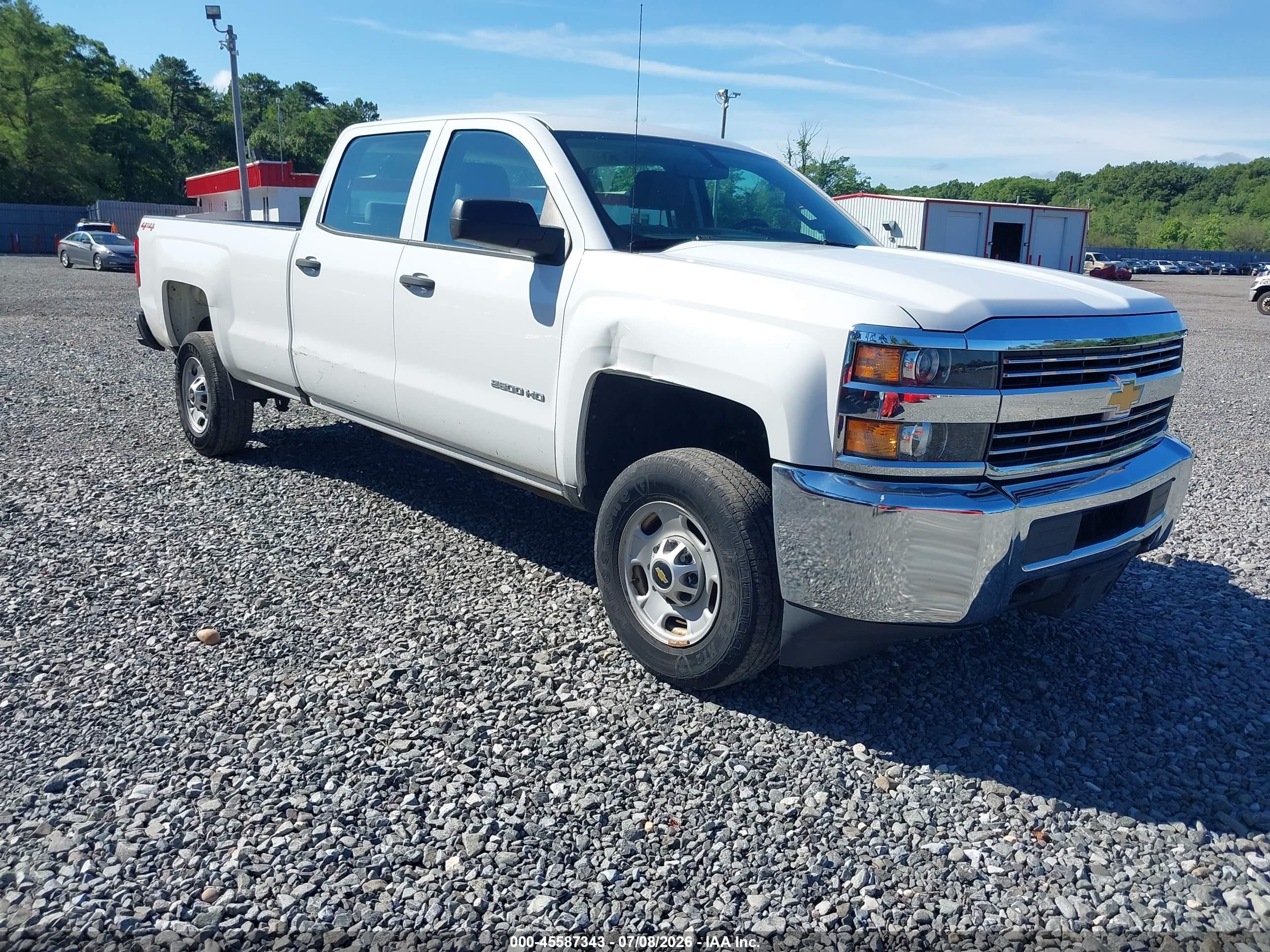 2018 Chevrolet Silverado 2500HD Work Truck, VIN 1GC1KUEG2JF233792 — Normal wear