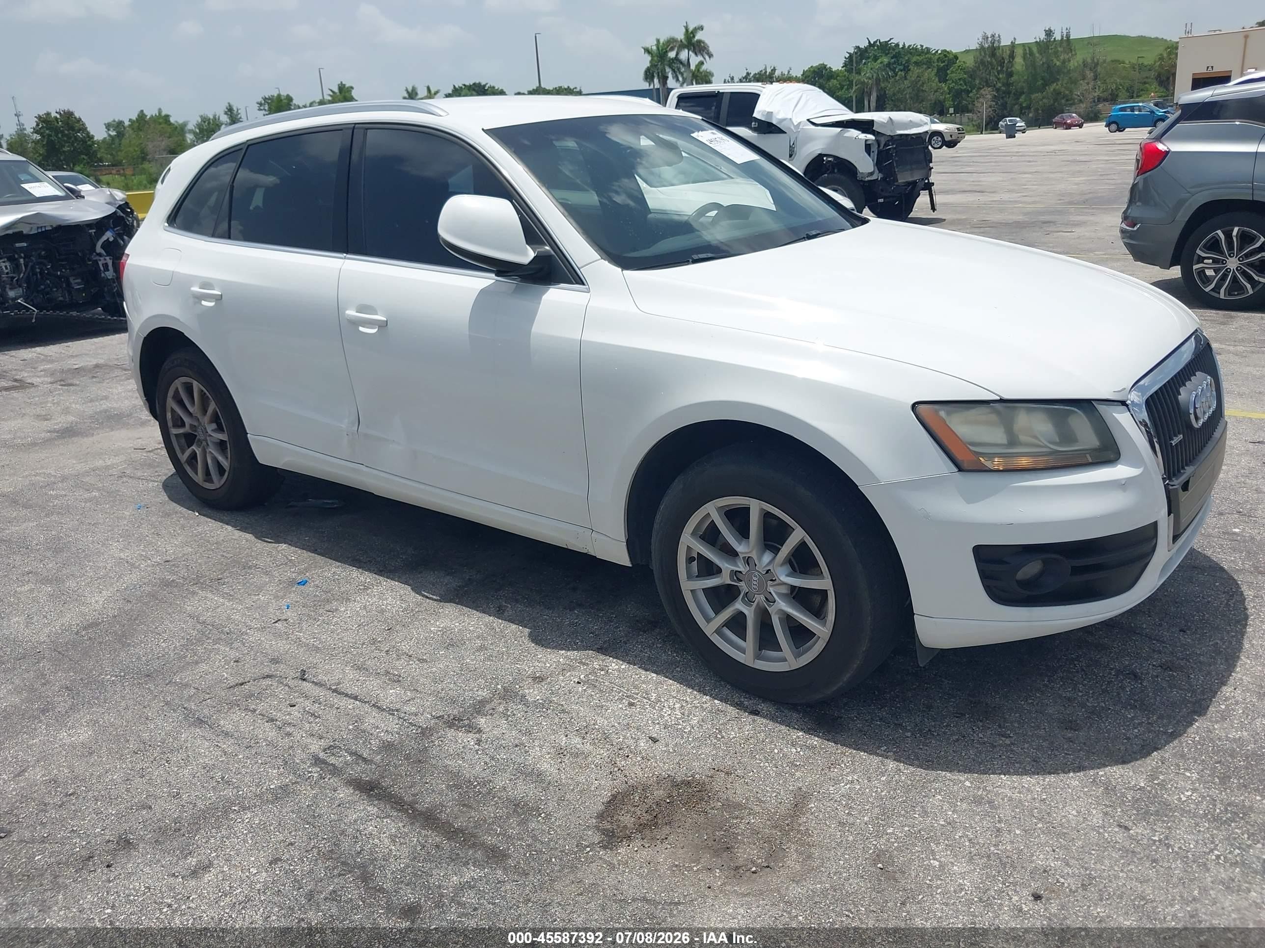 2012 Audi Q5 Premium, VIN WA1CFAFP1CA138628 — Normal wear