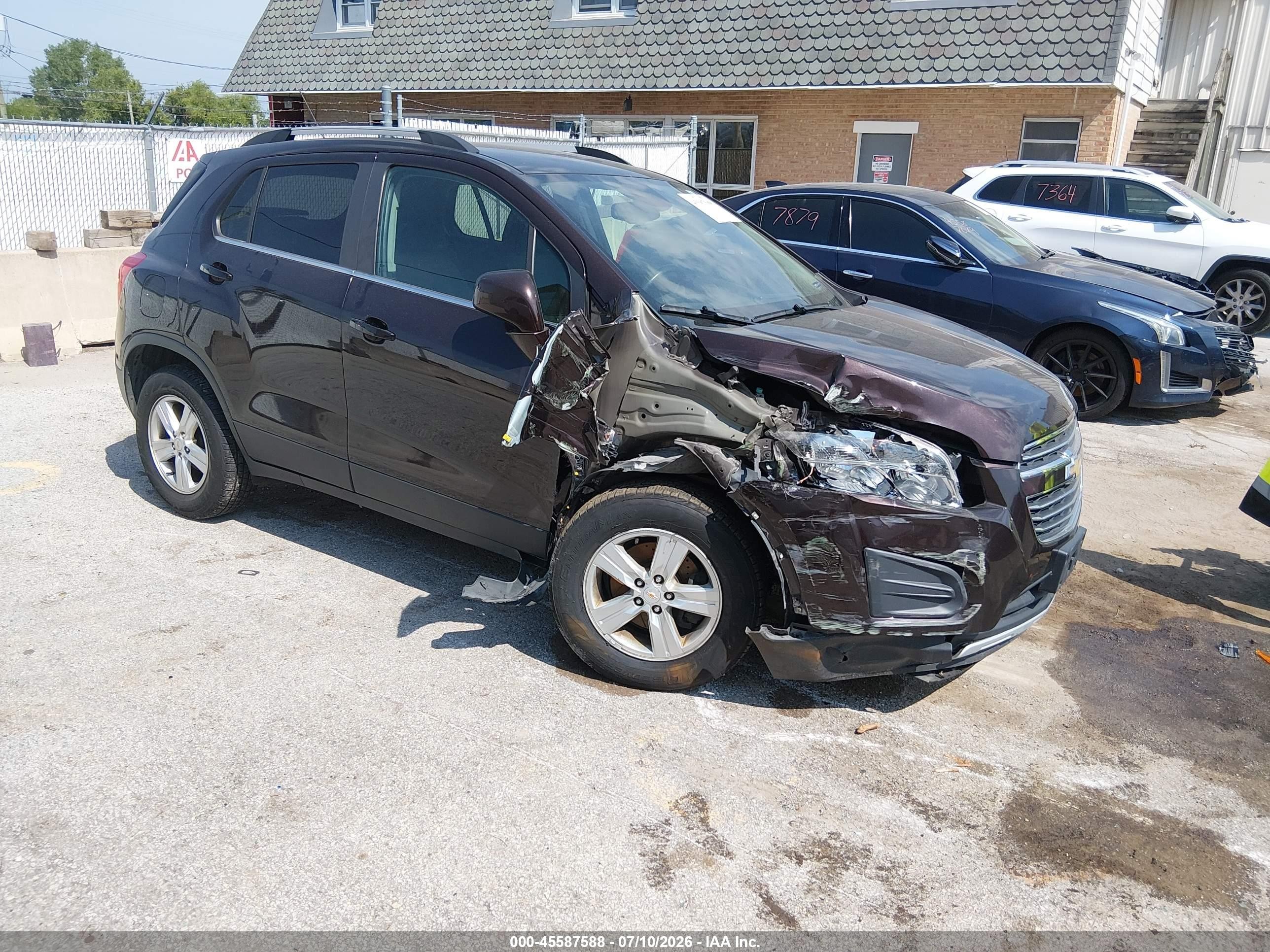 2016 Chevrolet Trax LT, VIN KL7CJPSB0GB680981 — Перед