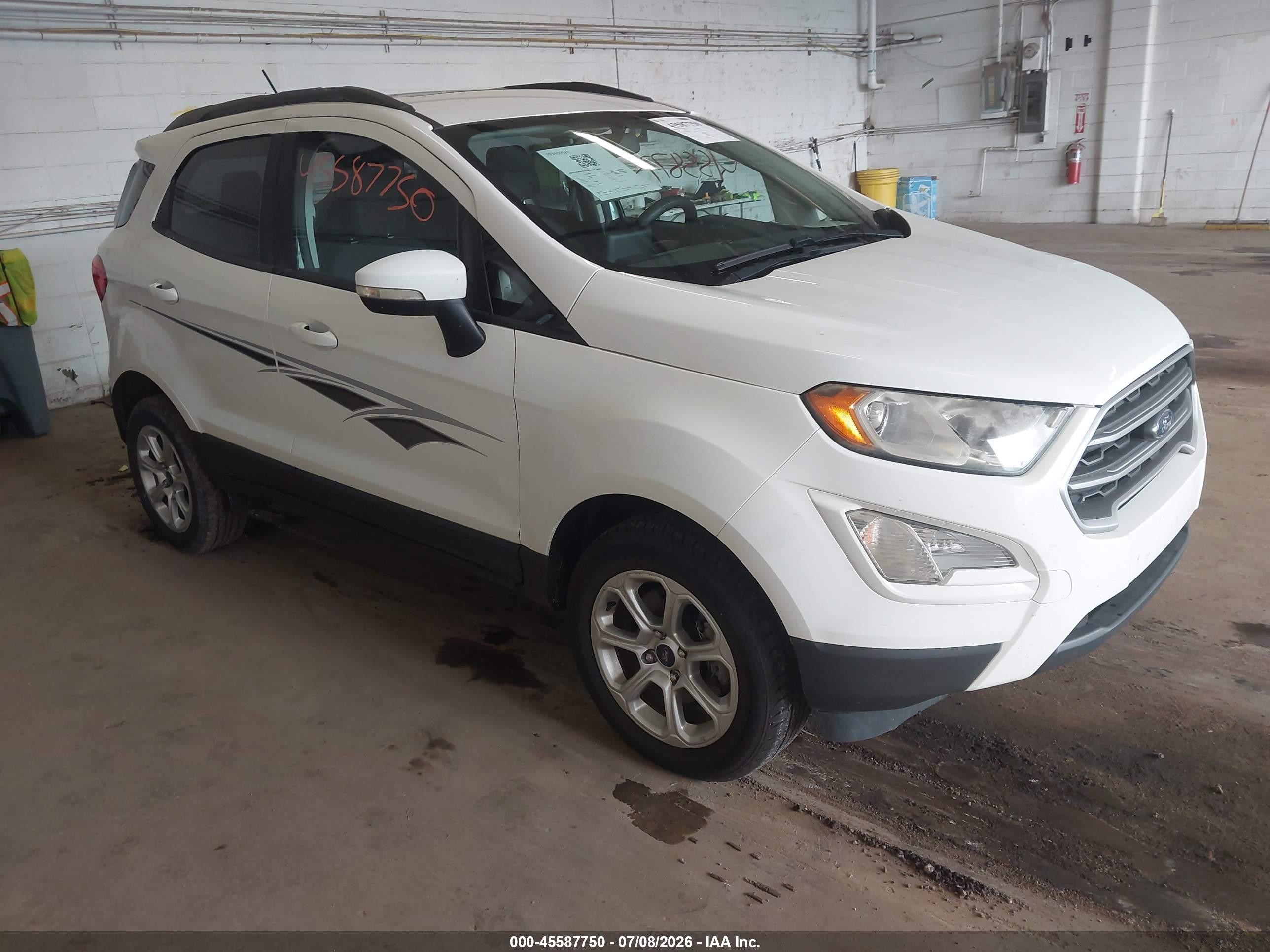 2018 Ford EcoSport SE, VIN MAJ6P1UL8JC248065 — Front end