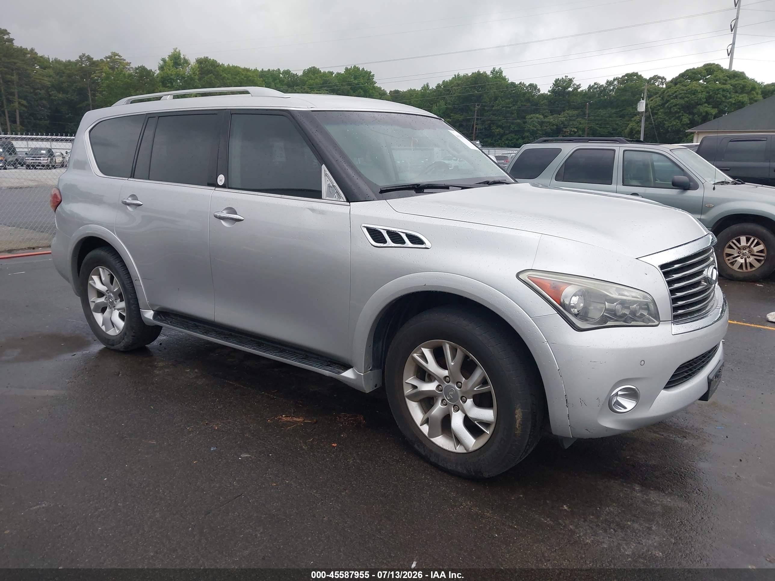 2011 Infiniti QX56 7-passenger, VIN JN8AZ2NF1B9502120 — Normal wear