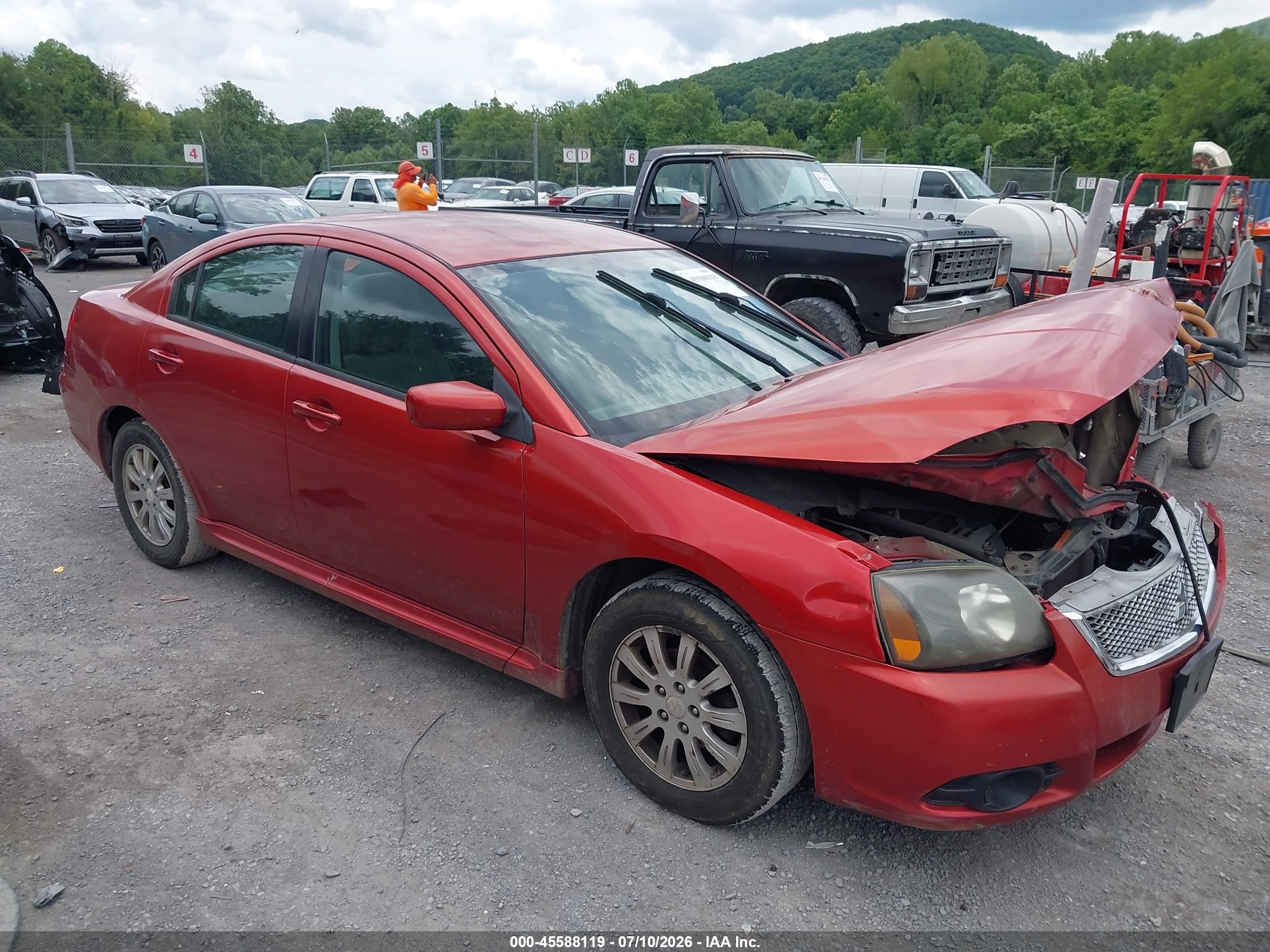 2010 Mitsubishi Galant FE, VIN 4A32B2FF7AE010911 — Front end
