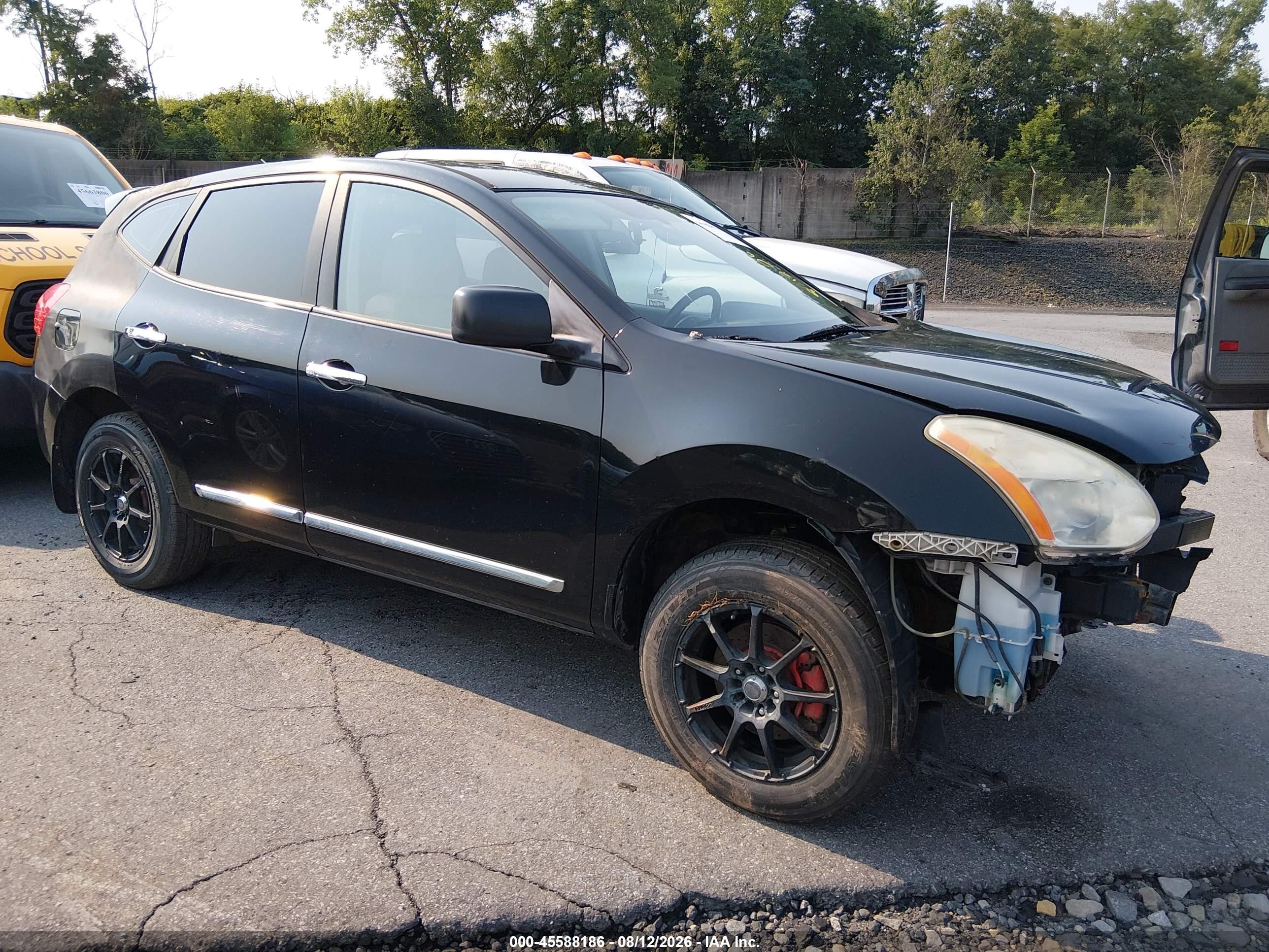 2011 Nissan Rogue S, VIN JN8AS5MV9BW263285 — Front end