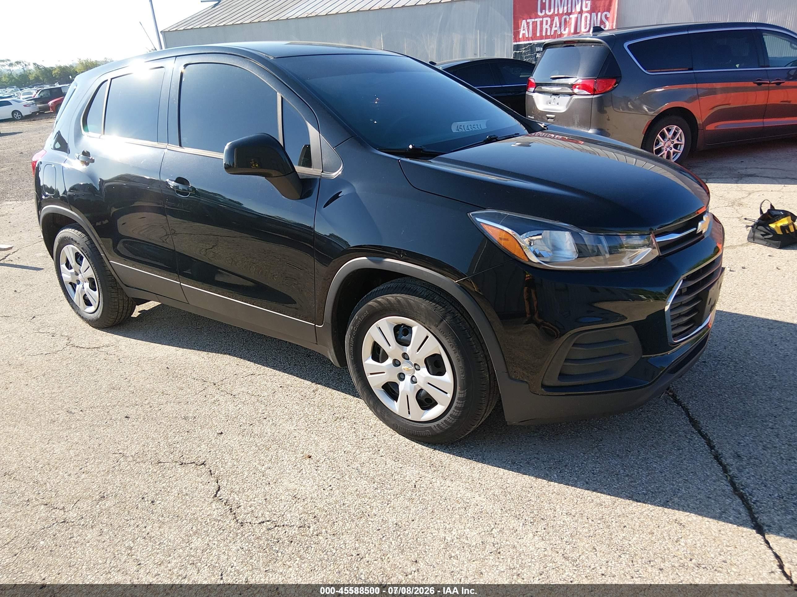 2019 Chevrolet Trax LS, VIN 3GNCJKSB3KL158981 — Front end