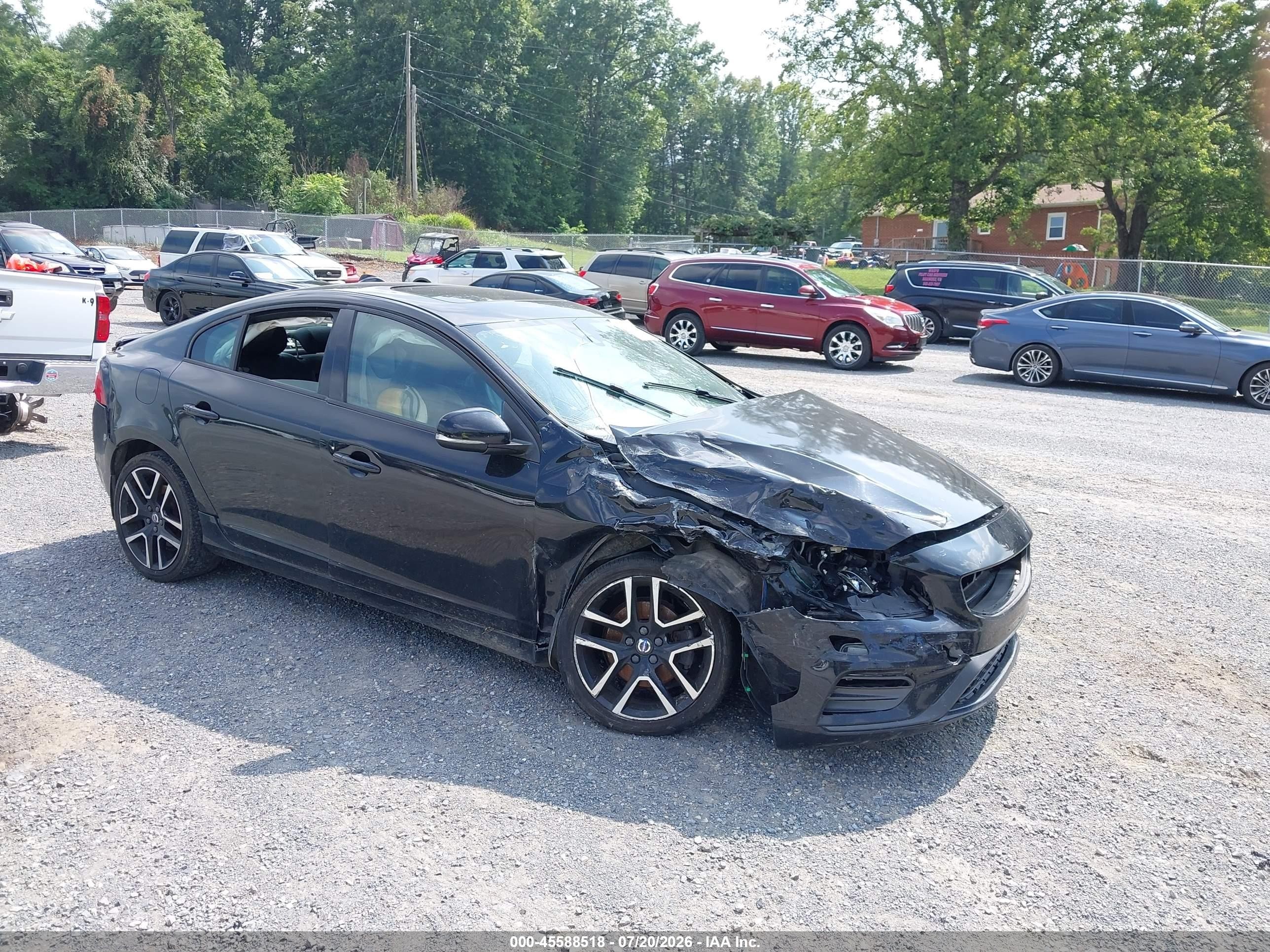 2018 Volvo S60 Dynamic, VIN YV126MFL2J2458767 — All over
