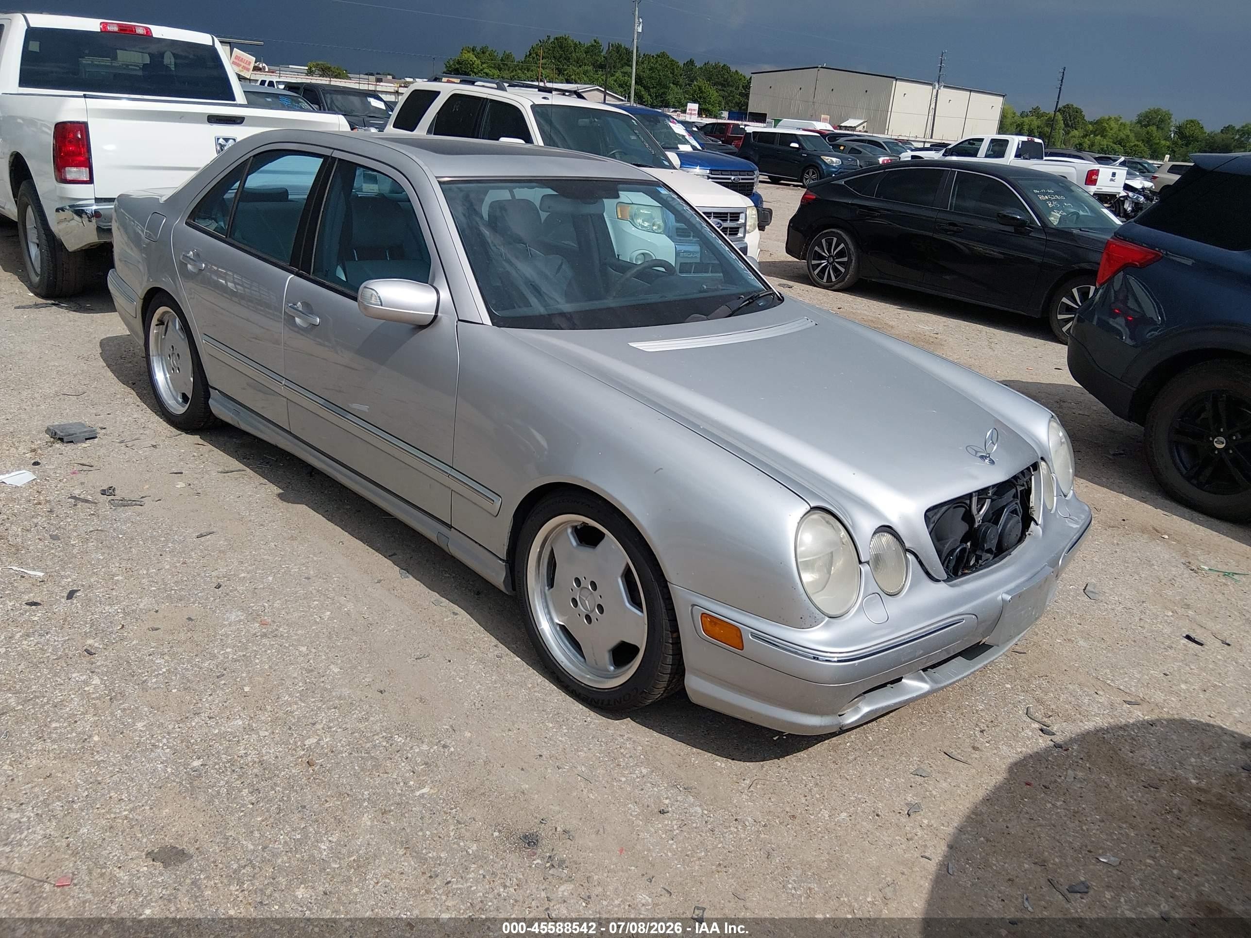 2000 Mercedes-Benz E 55 AMG, VIN WDBJF74J0YB071714 — Normal wear