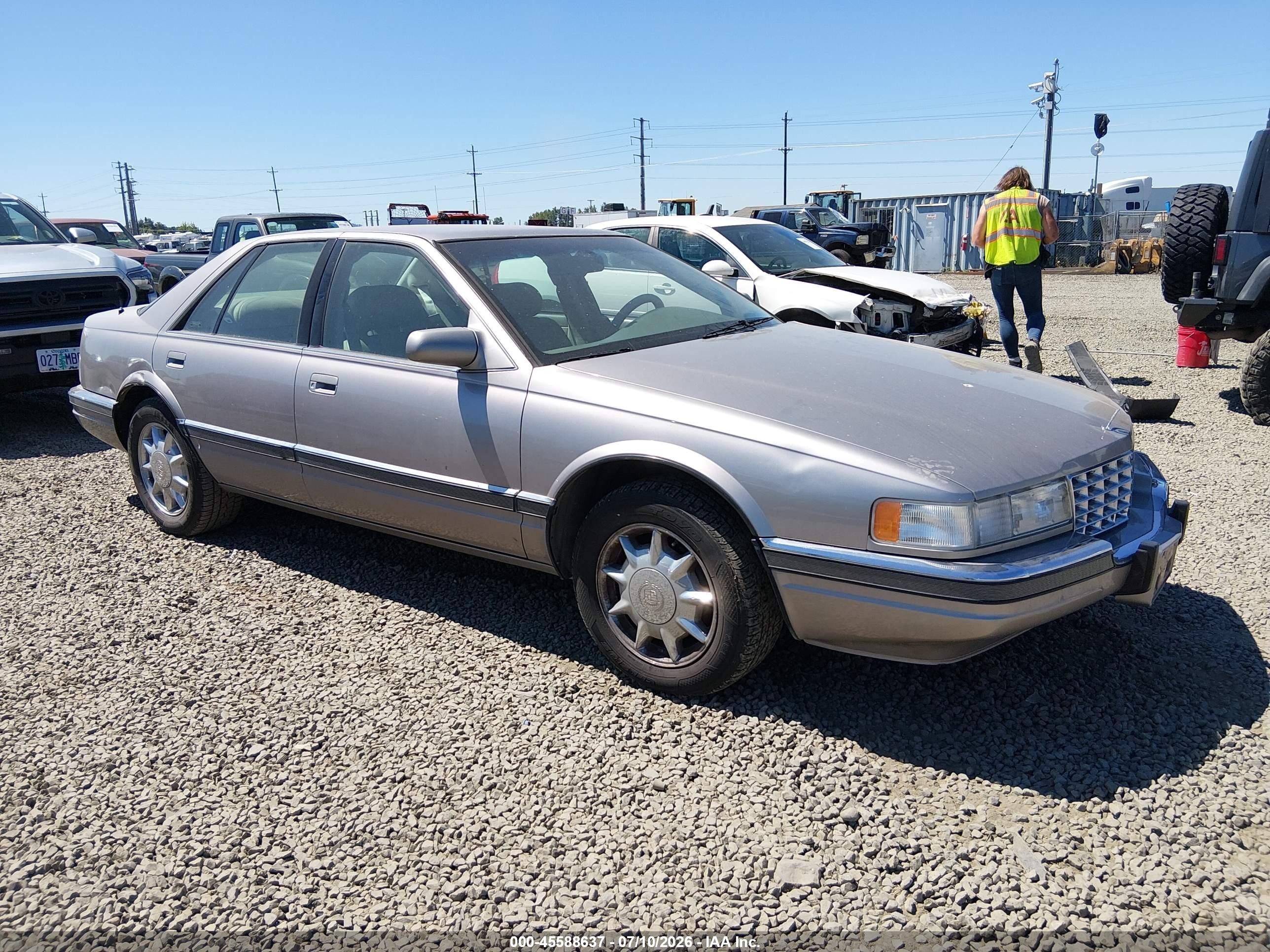 1996 Cadillac Seville Luxury SLS, VIN 1G6KS52Y7TU821728 — Normal wear