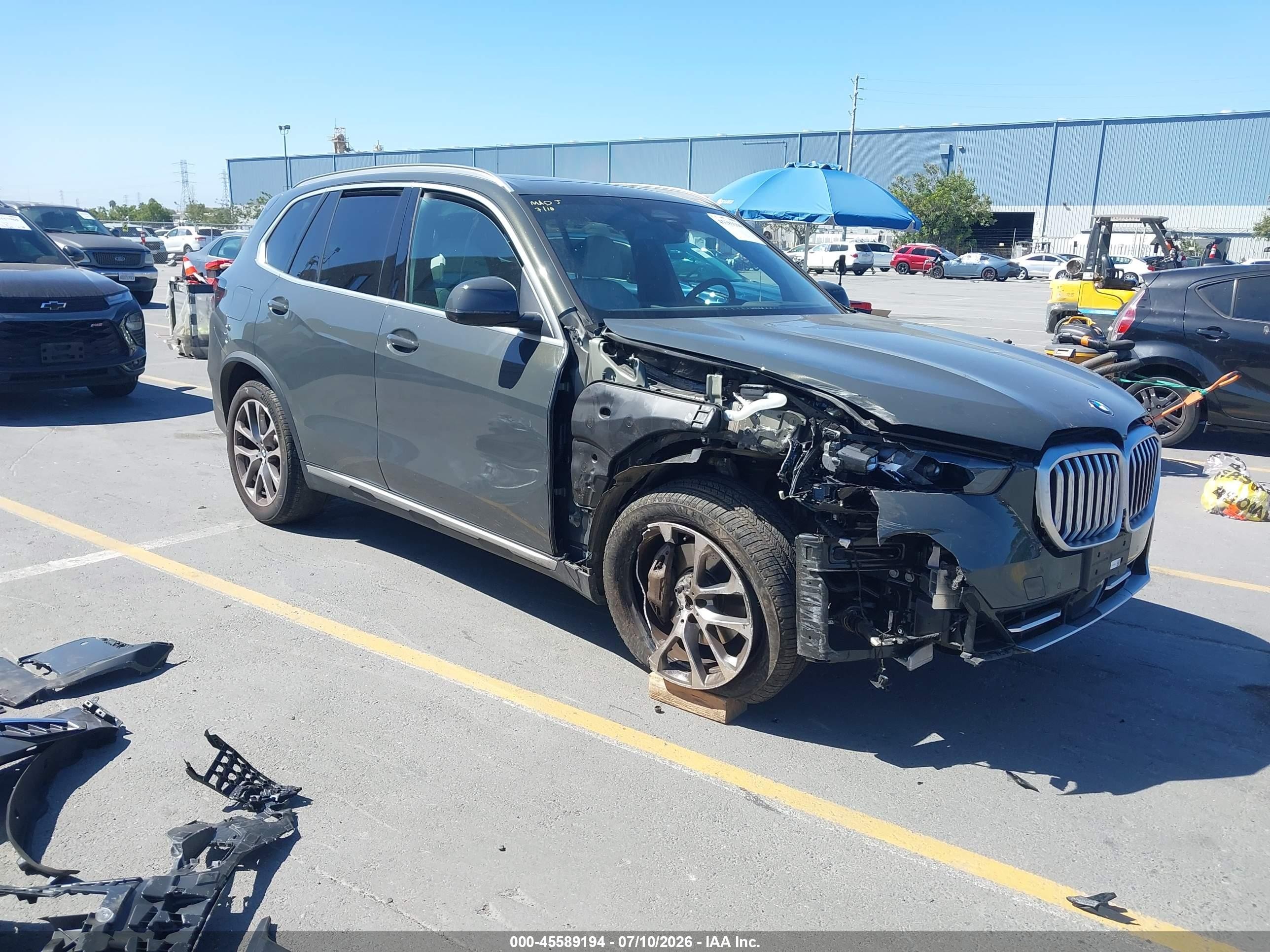 2024 BMW X5 xDrive40i, VIN 5UX23EU0XR9V70747 — Front end