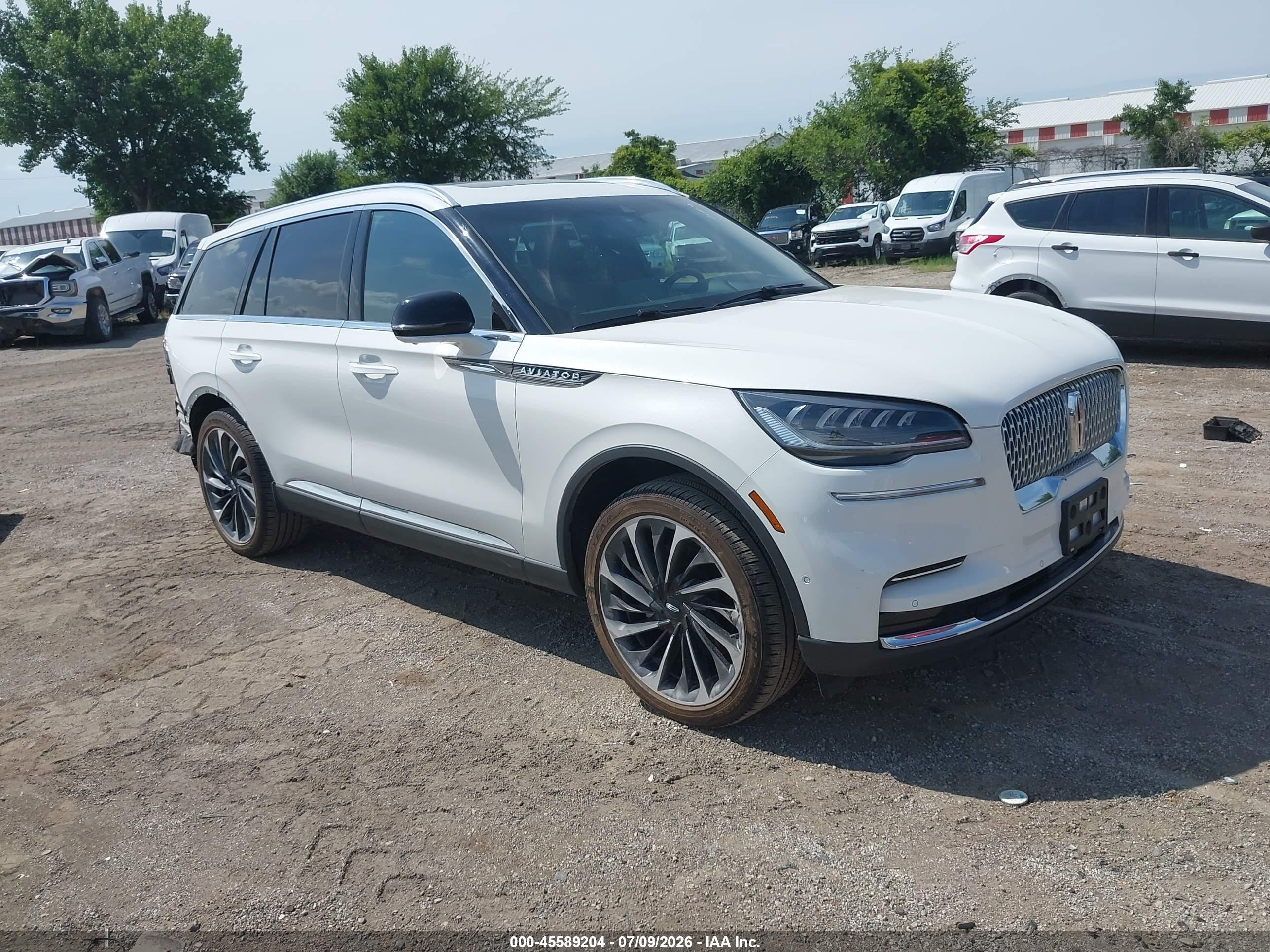 2023 Lincoln Aviator Reserve, VIN 5LM5J7XC9PGL29978 — Rear end