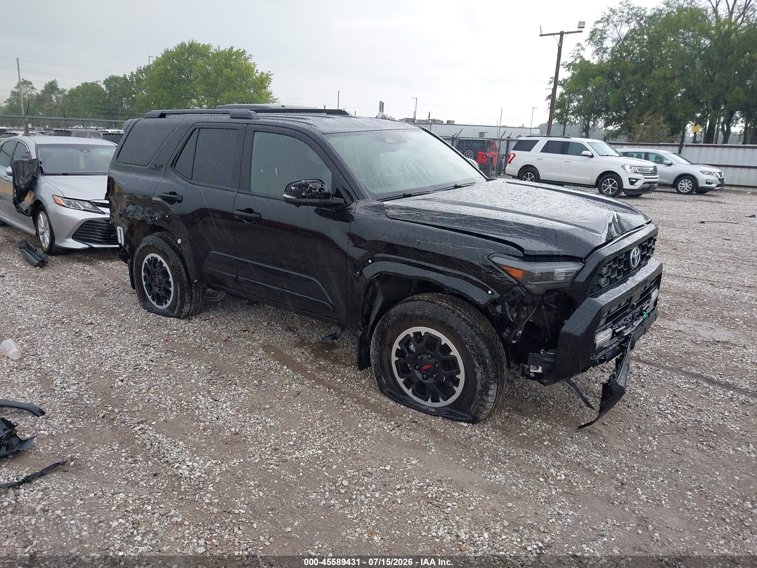 2025 Toyota 4Runner SR5, VIN JTEVA5BR3S5041056 — Front end