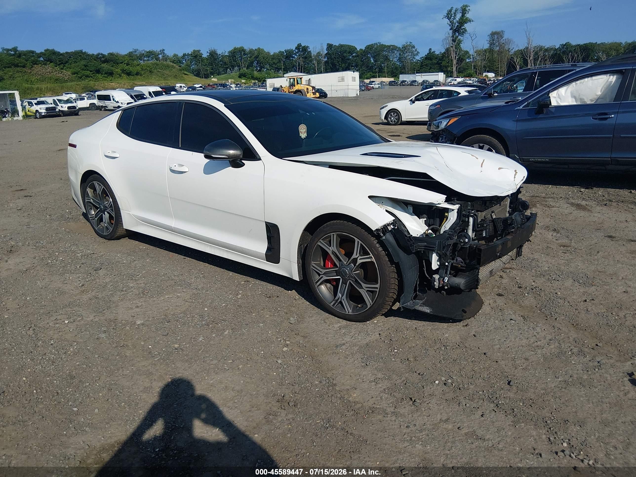 2021 Kia Stinger GT2, VIN KNAE55LCXM6088677 — Front end