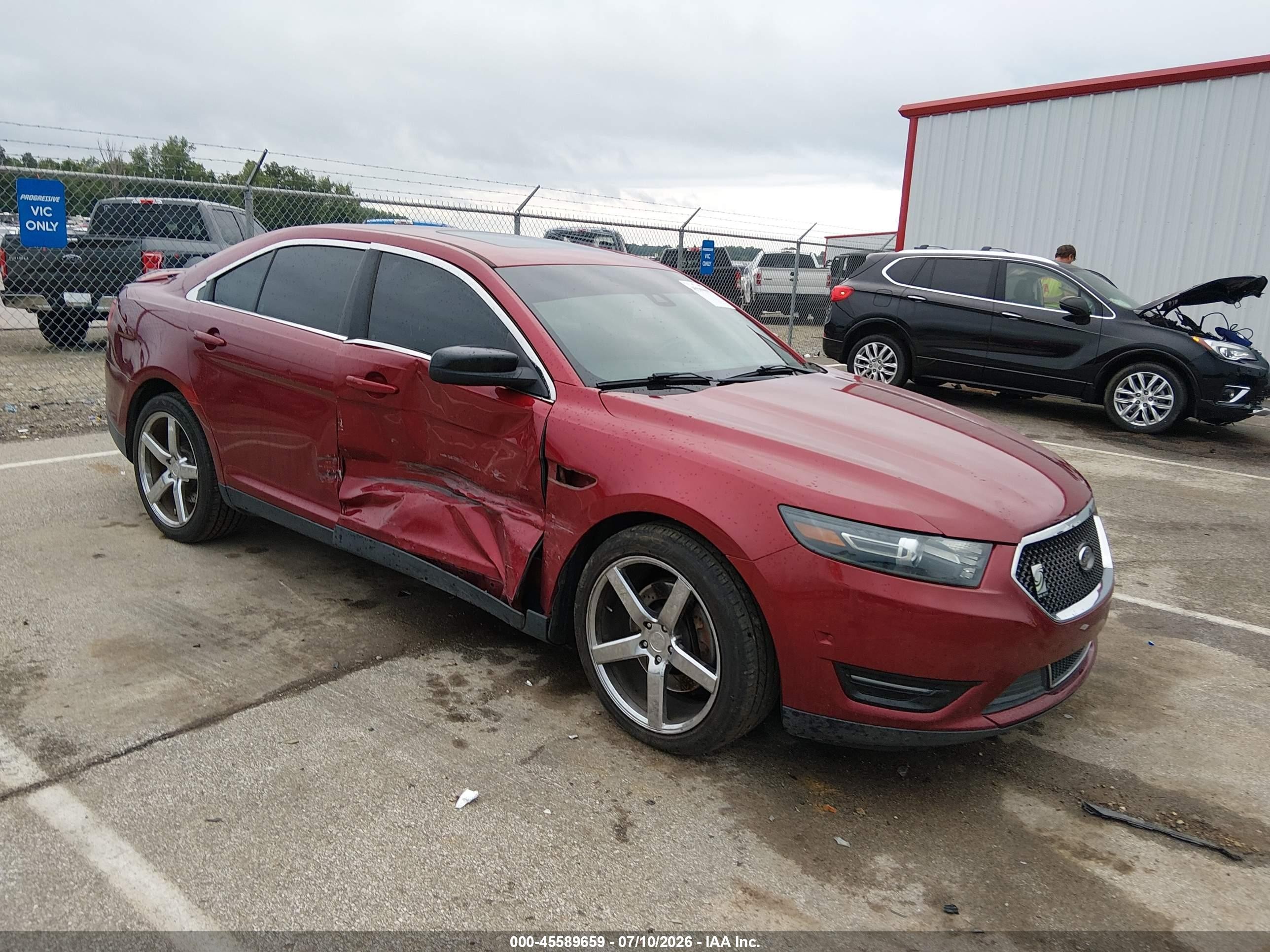 2013 Ford Taurus SHO, VIN 1FAHP2KT5DG120428 — Side