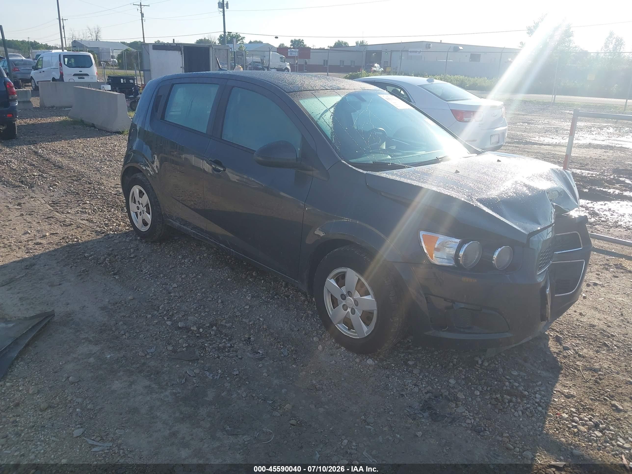 2014 Chevrolet Sonic LS, VIN 1G1JA6SH8E4172390 — Front end