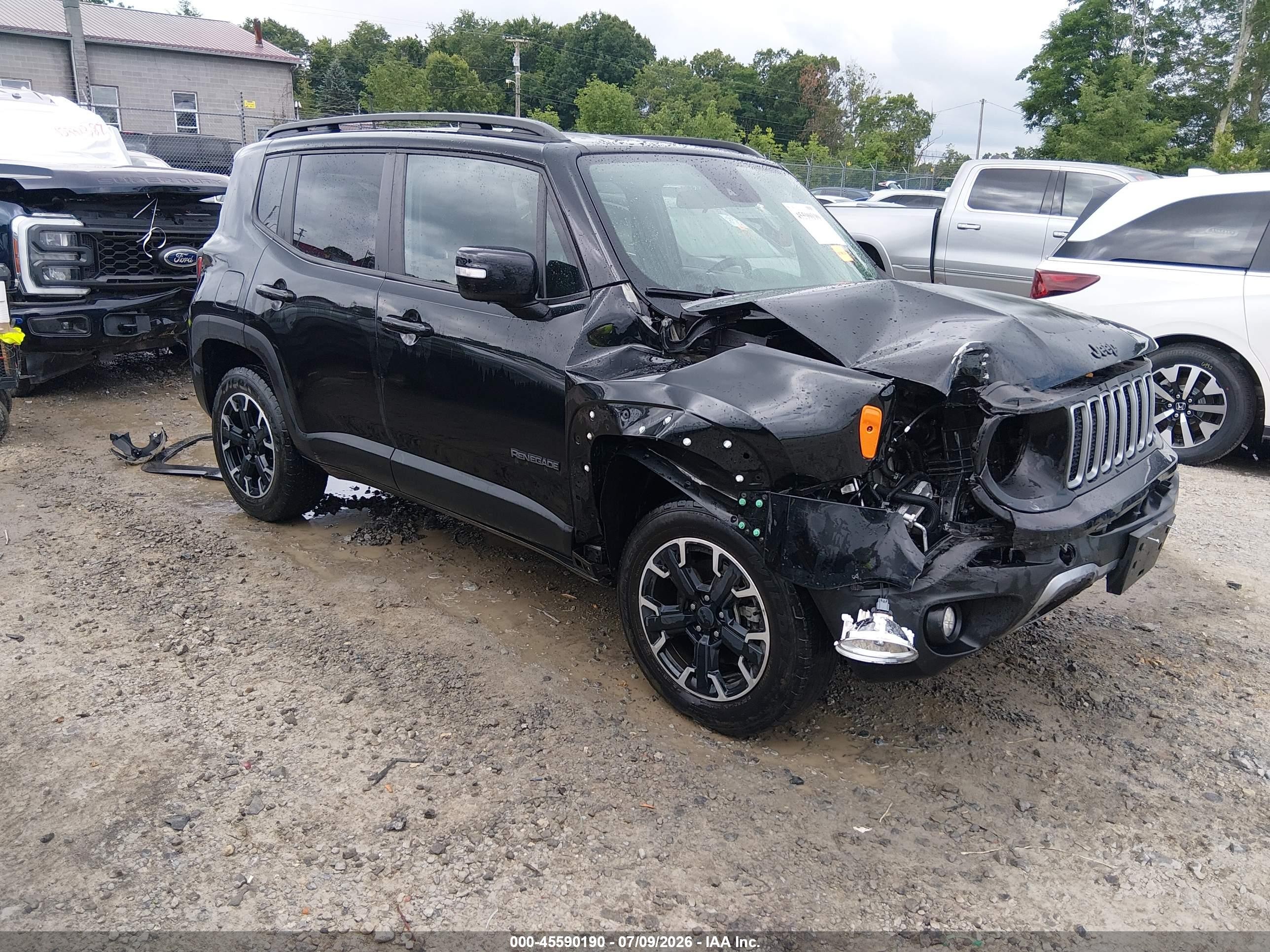 2023 Jeep Renegade Latitude, VIN ZACNJDB19PPP44102 — Перед