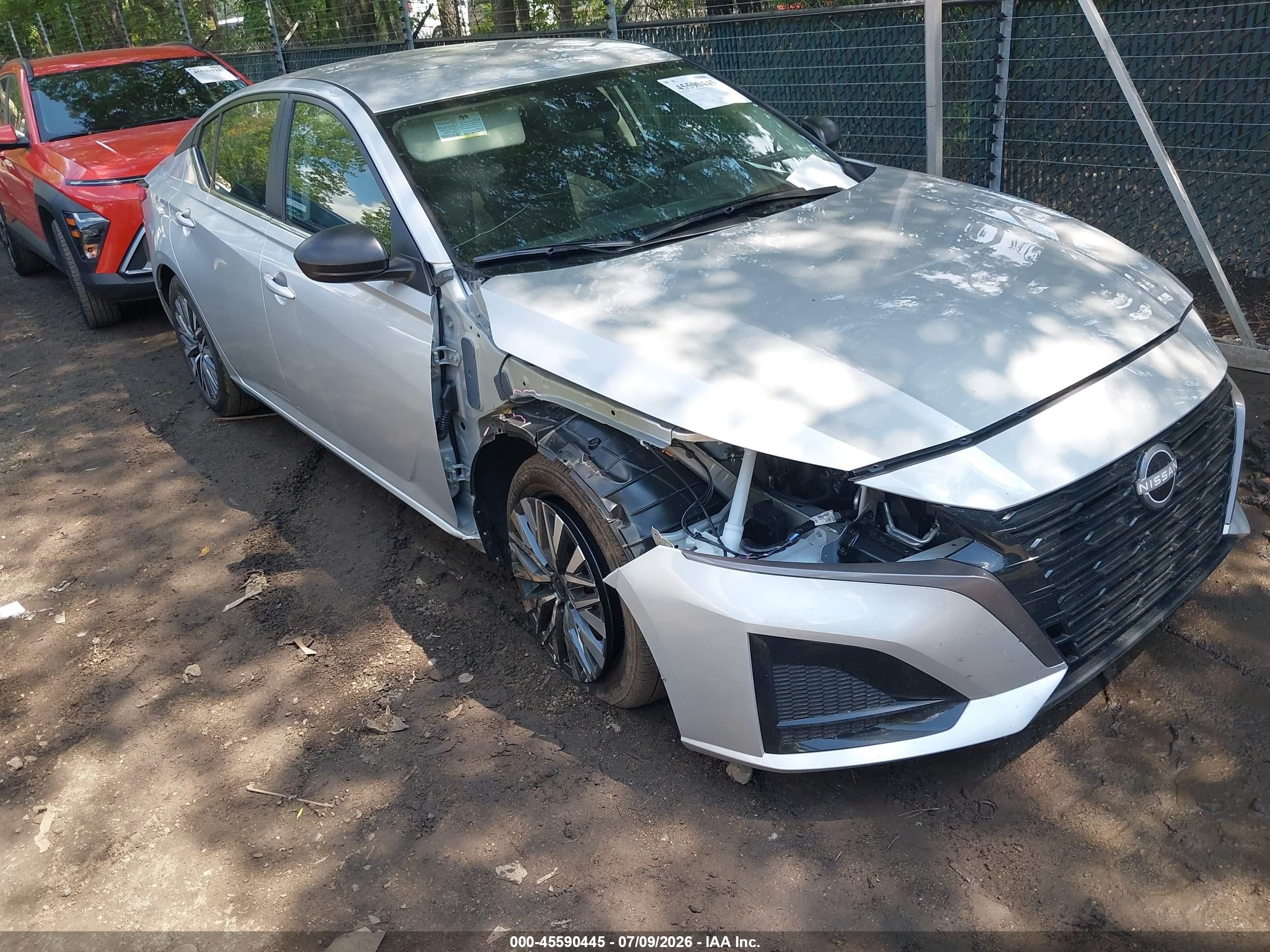2026 Nissan Altima SV, VIN 1N4BL4DV0TN335169 — Front end