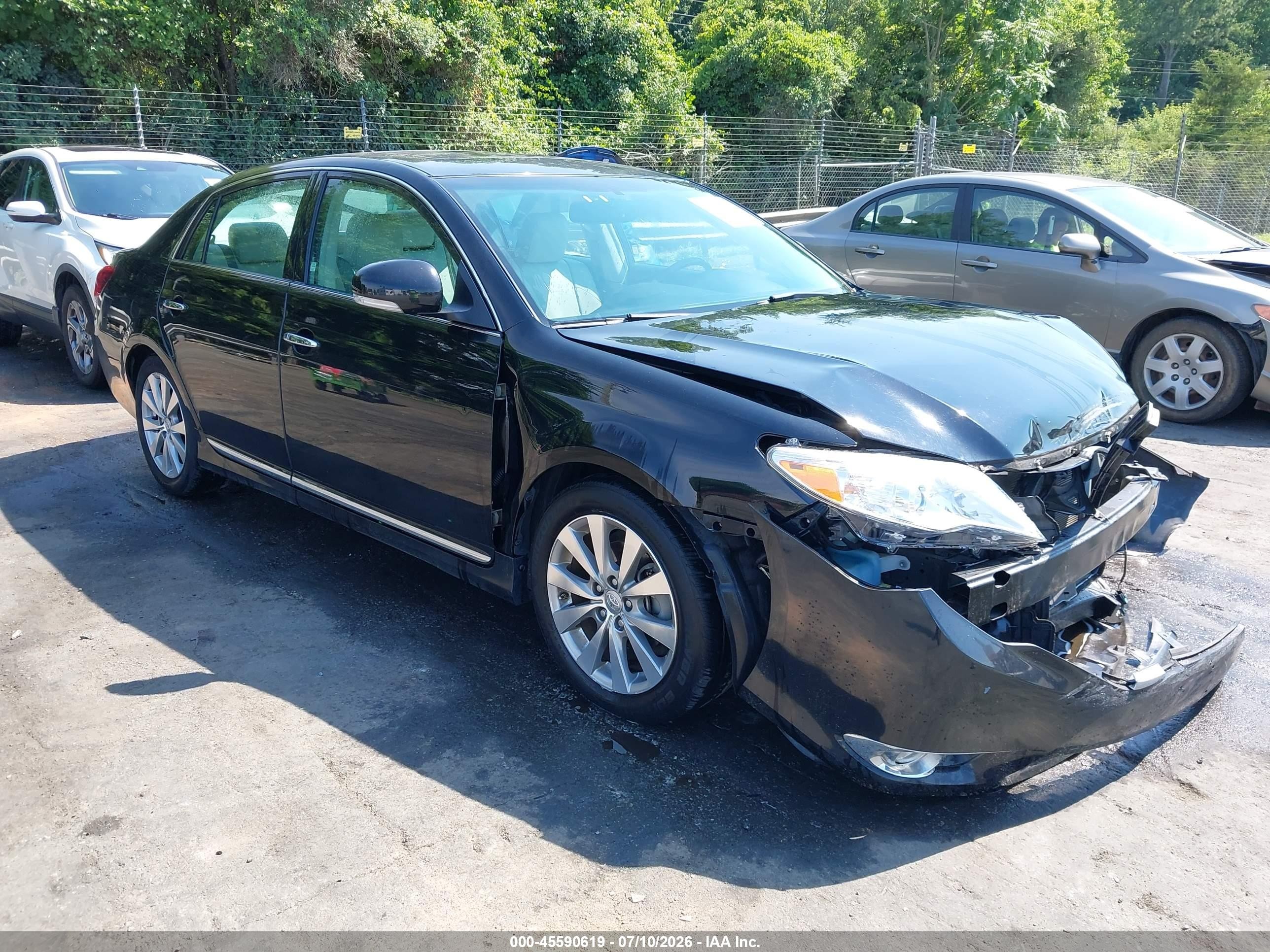 2012 Toyota Avalon, VIN 4T1BK3DBXCU461750 — Front end