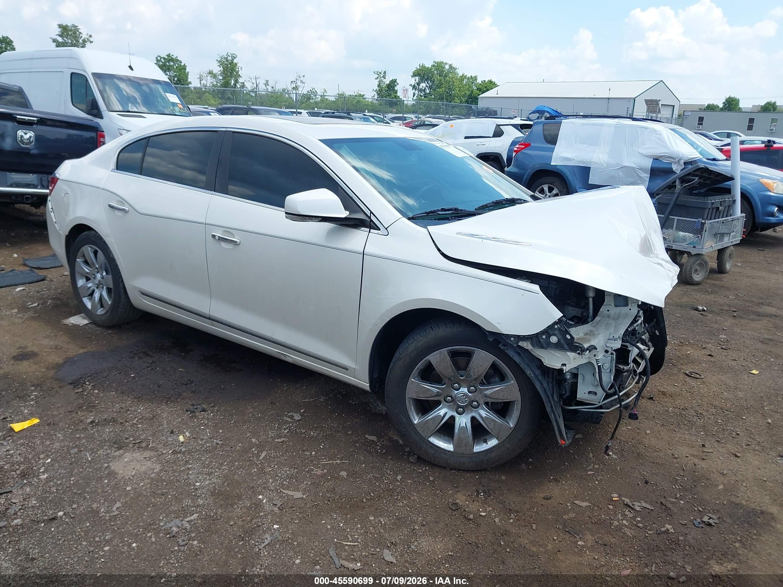 2010 Buick LaCrosse CXL, VIN 1G4GC5EG4AF176150 — Front end