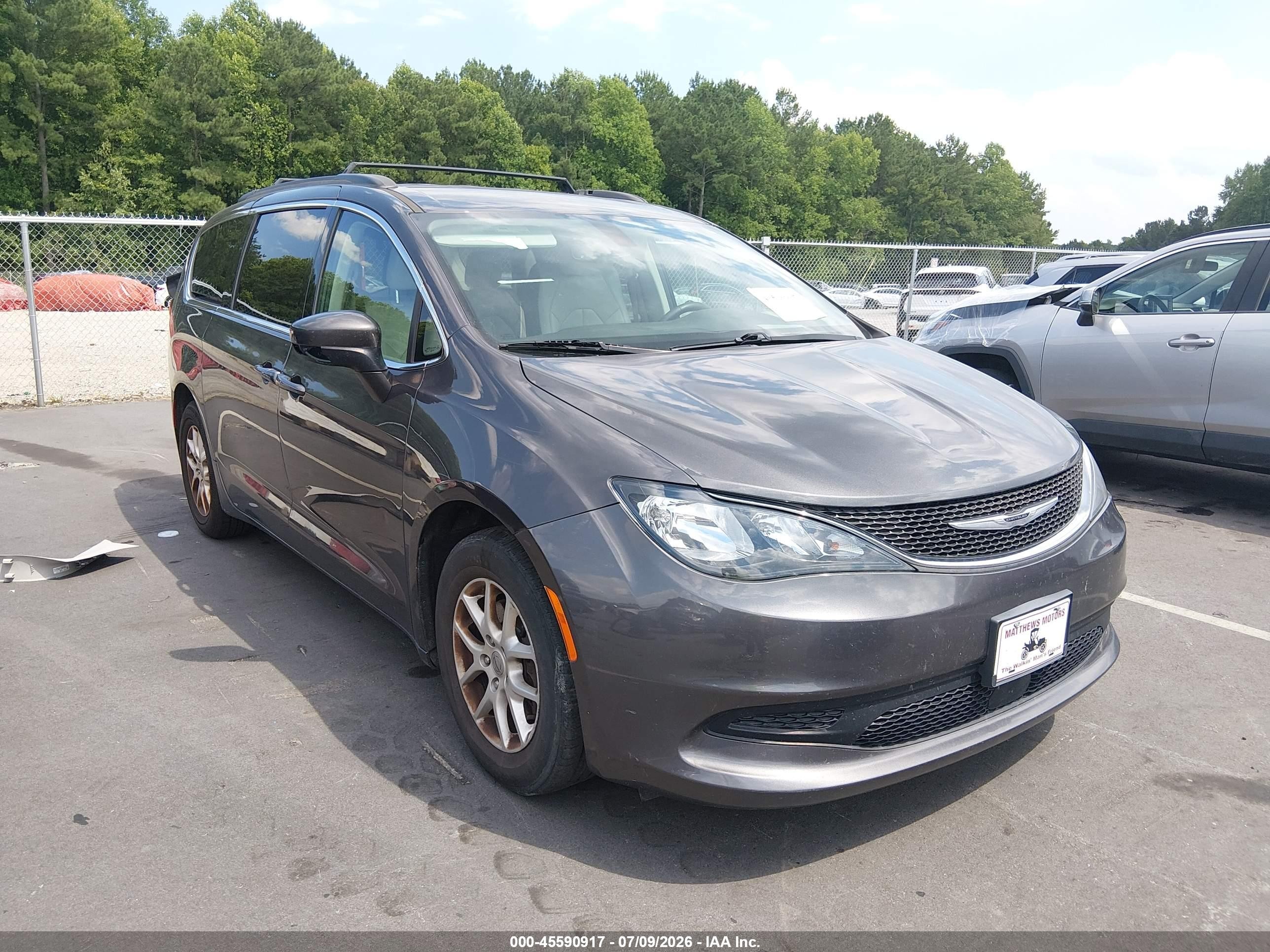 2021 Chrysler Voyager LXi, VIN 2C4RC1DG3MR505828 — Side