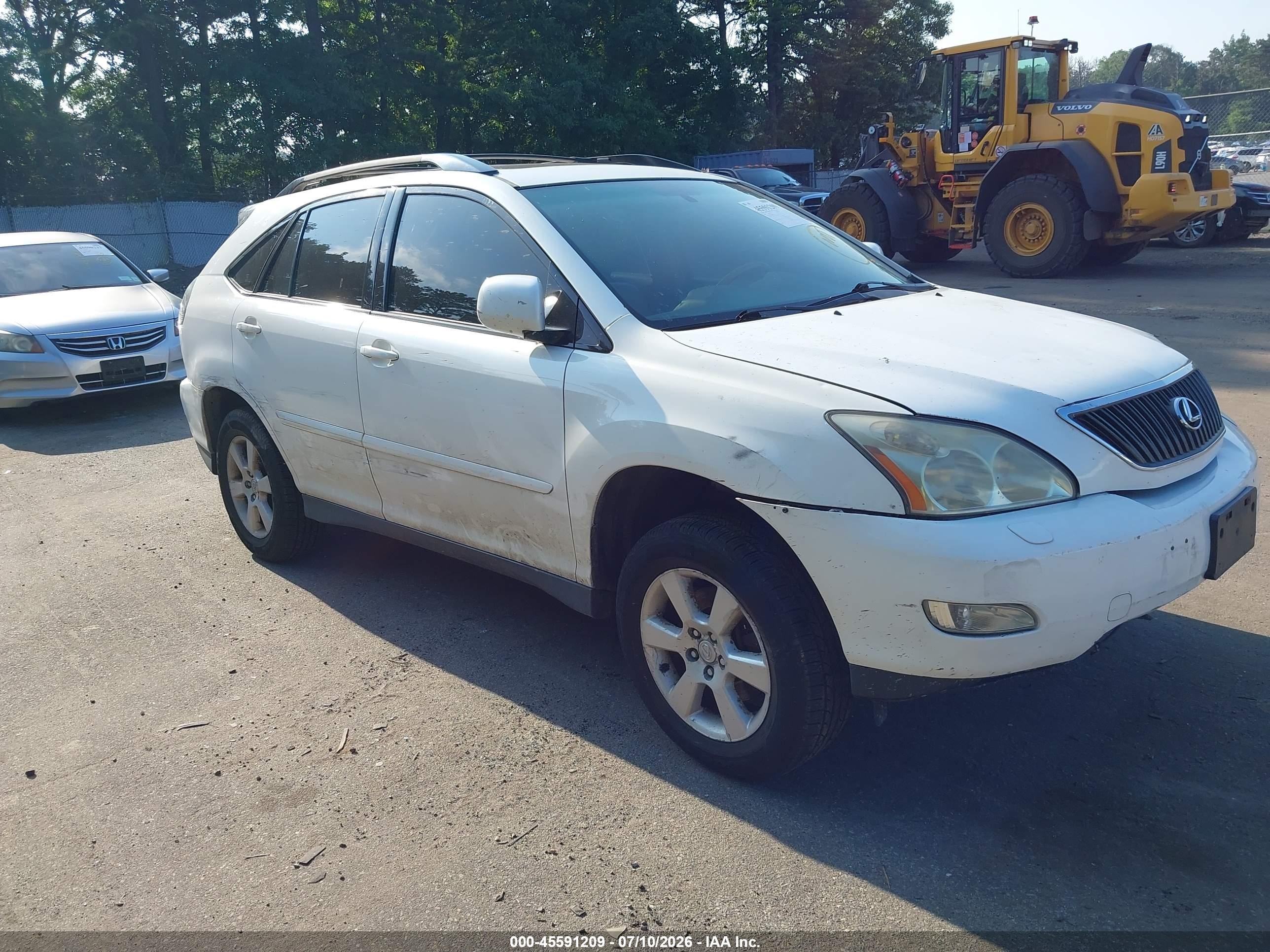 2005 Lexus RX 330, VIN JTJHA31U950083984 — Side