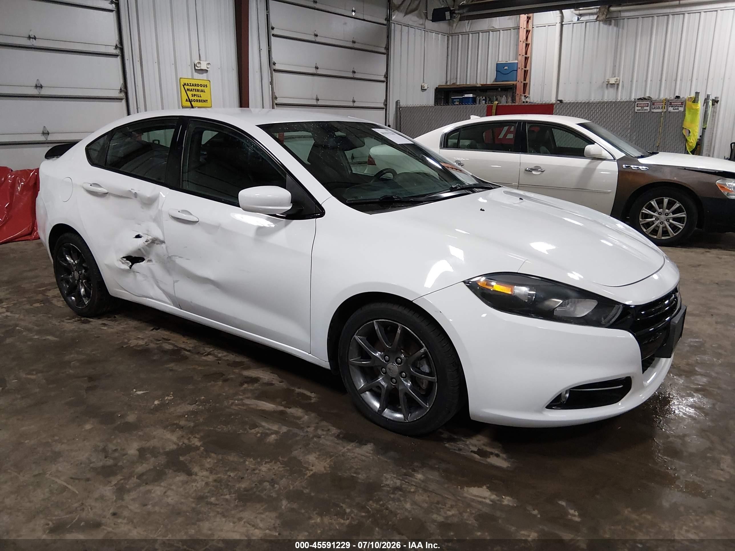 2014 Dodge Dart SXT, VIN 1C3CDFBB8ED672086 — Side