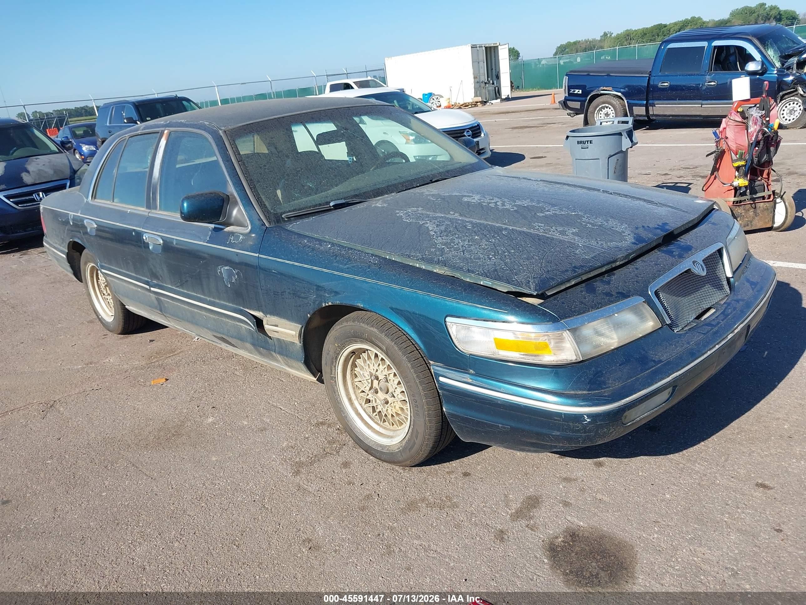 1997 Mercury Grand Marquis LS, VIN 2MELM75W6VX704881 — Normal wear