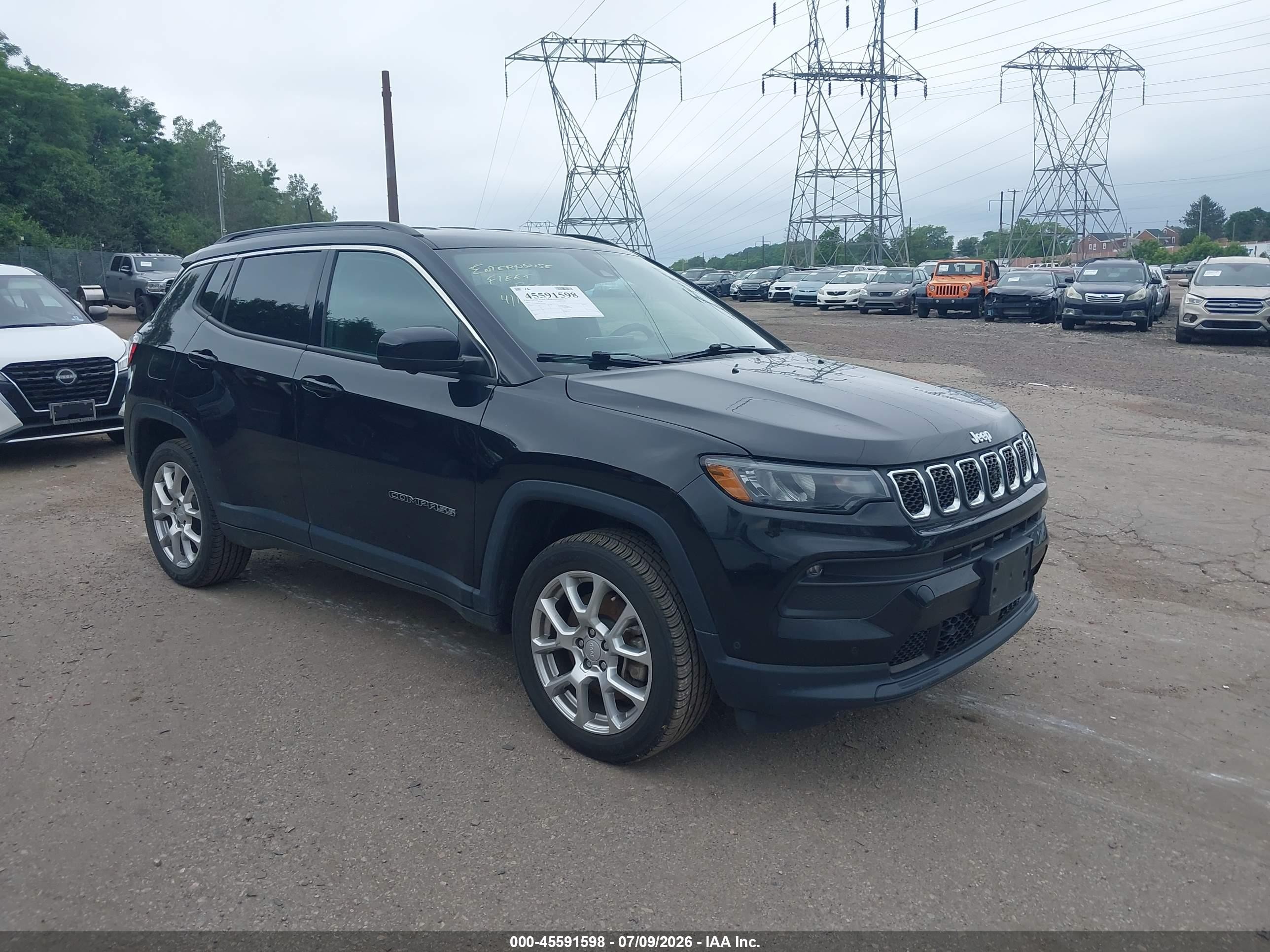 2023 Jeep Compass Latitude Lux, VIN 3C4NJDFN5PT526781 — Обычный износ