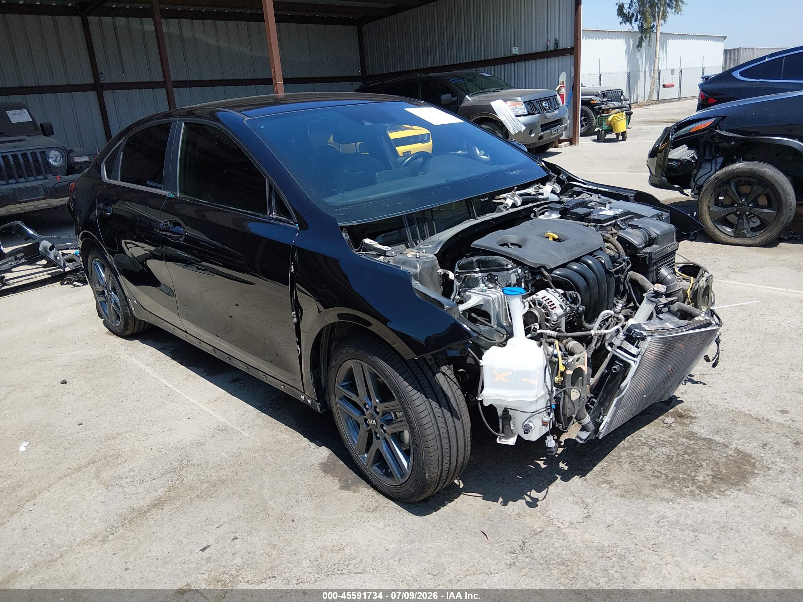2021 Kia Forte GT-Line, VIN 3KPF34AD1ME354715 — Front end