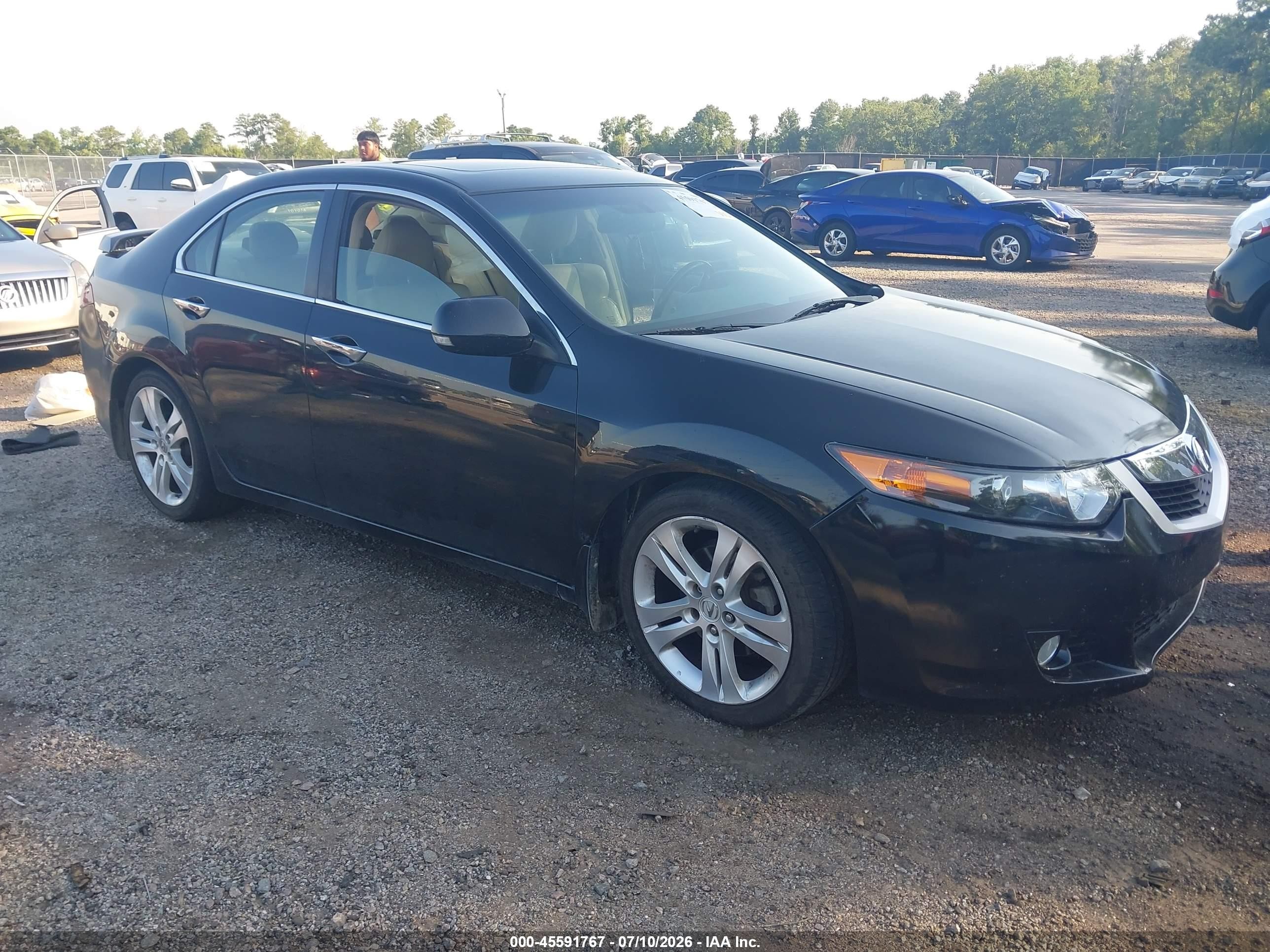 2010 Acura TSX, VIN JH4CU4F49AC003643 — Side