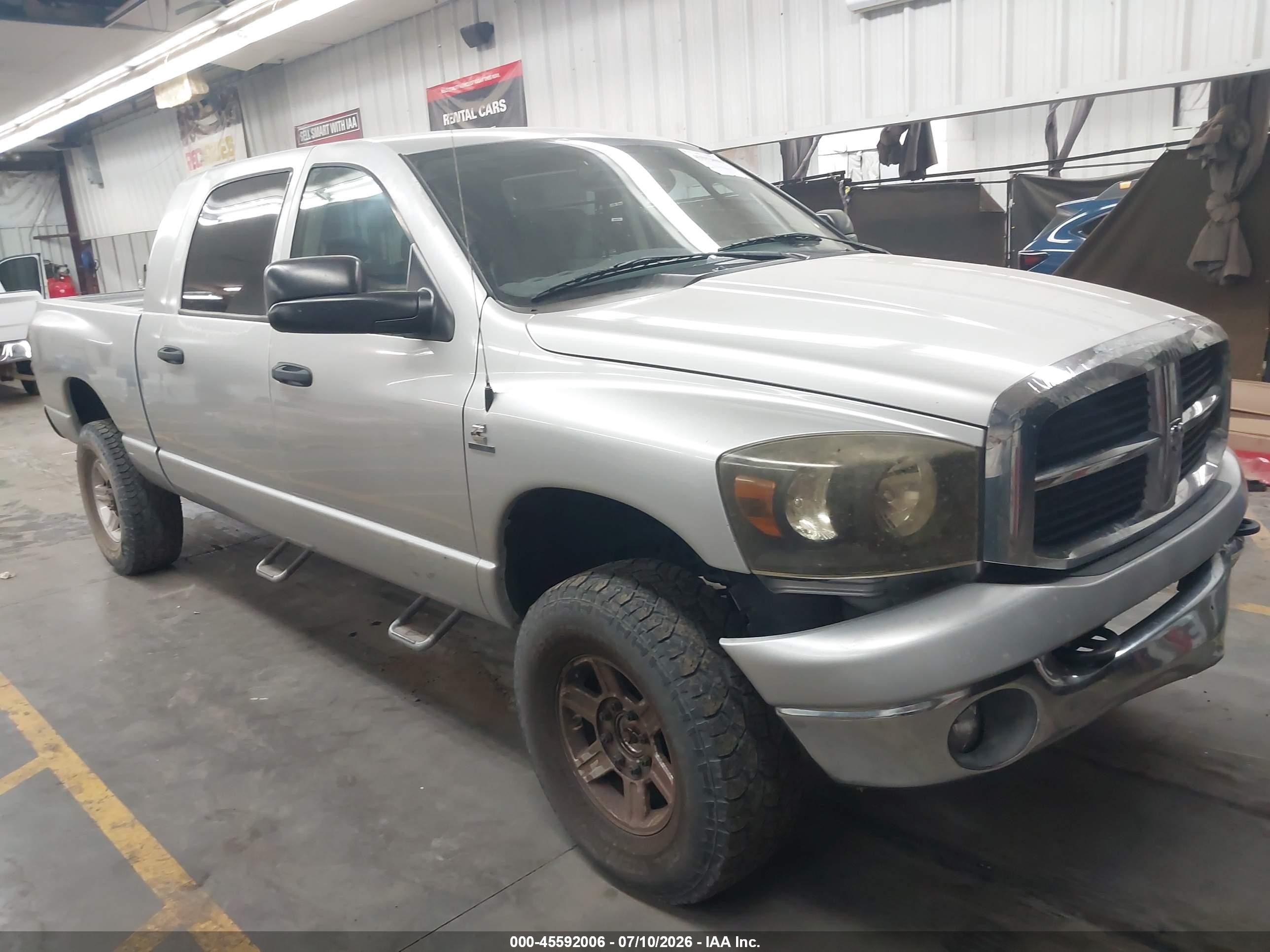 2008 Dodge 2500 SXT, VIN 3D7KS29A88G231851 — Front end