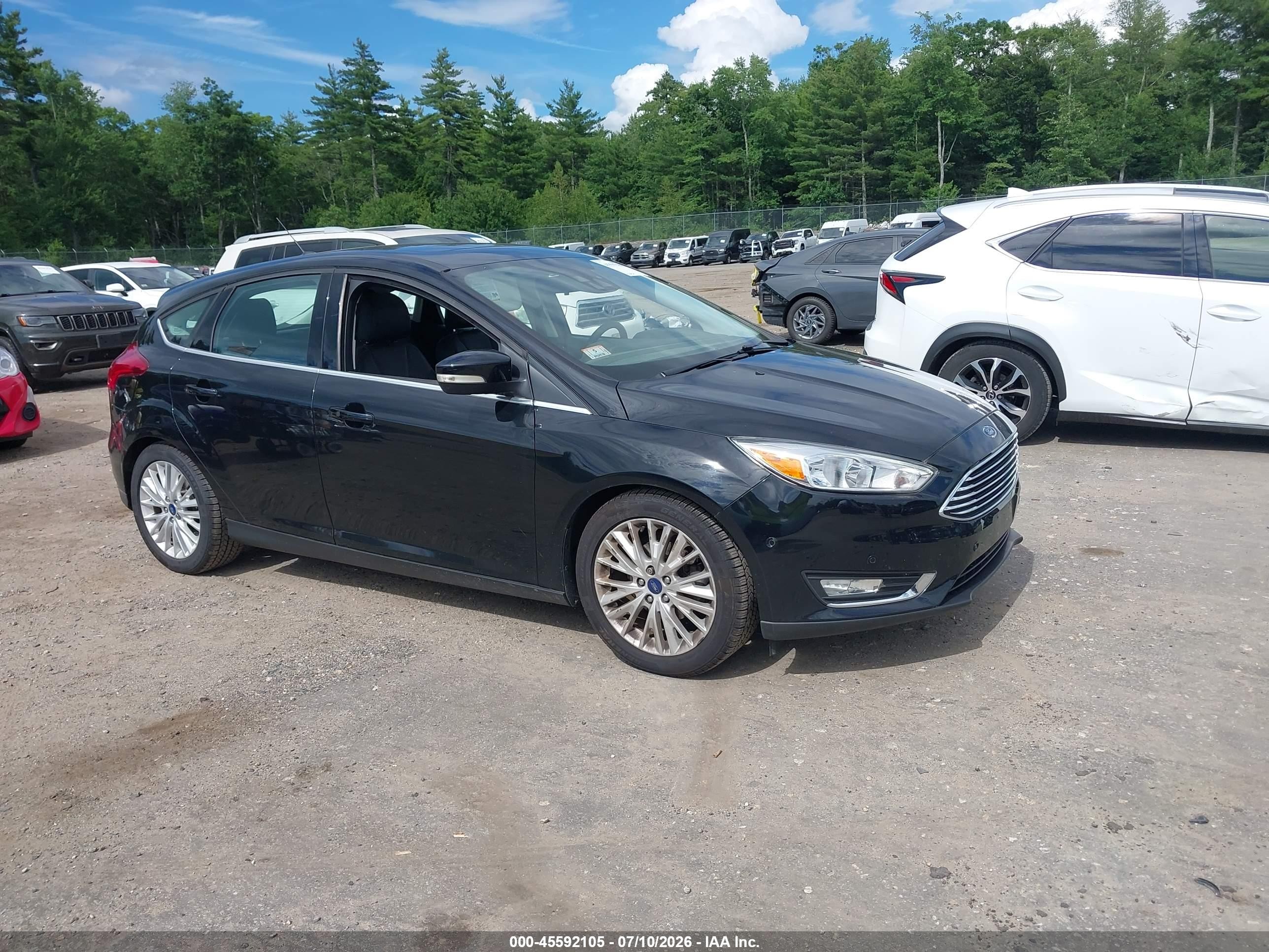2017 Ford Focus Titanium, VIN 1FADP3N29HL335184 — Roof