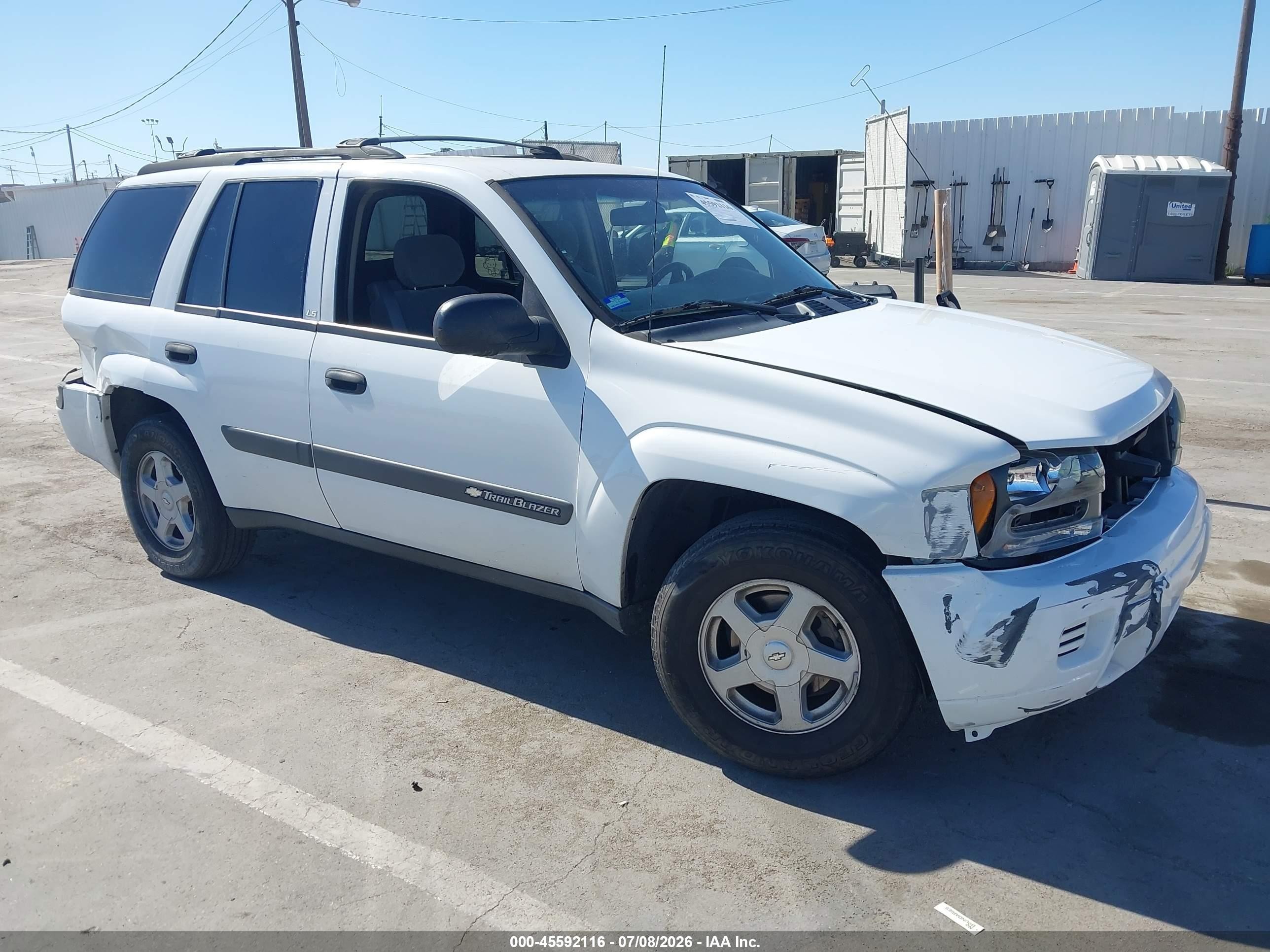 2003 Chevrolet TrailBlazer LS, VIN 1GNDS13S832394782 — Front end