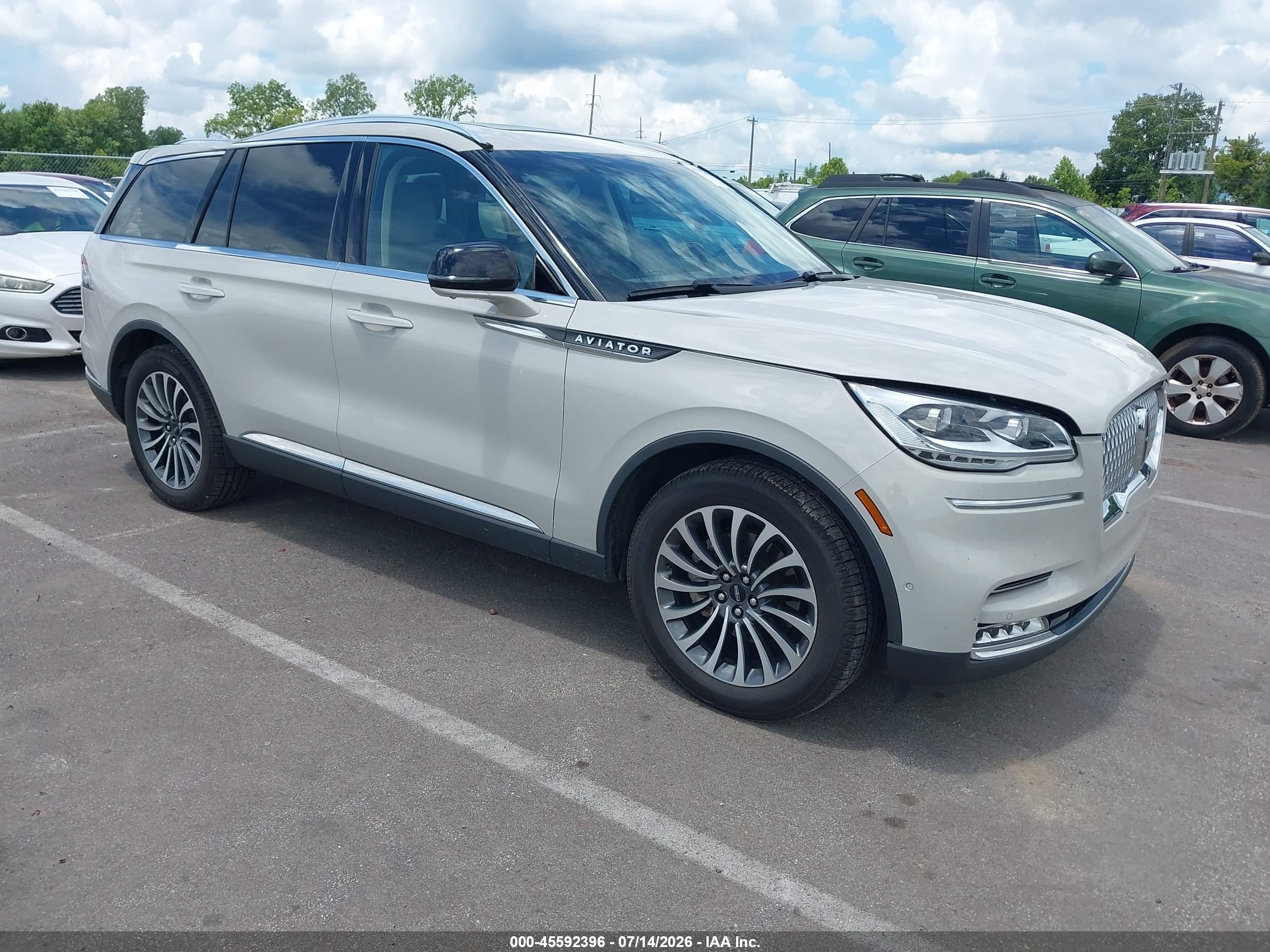2023 Lincoln Aviator Reserve, VIN 5LM5J7WC3PGL00977 — Roof