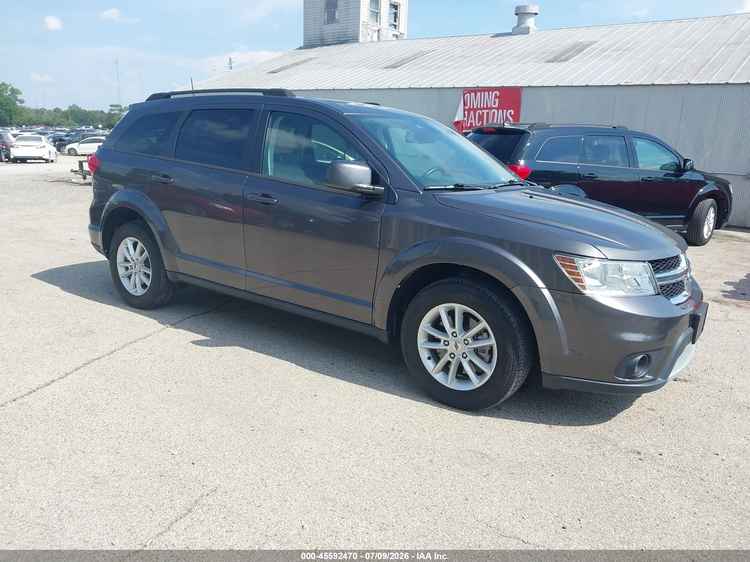 2018 Dodge Journey SXT, VIN 3C4PDCBG4JT526005 — Зад