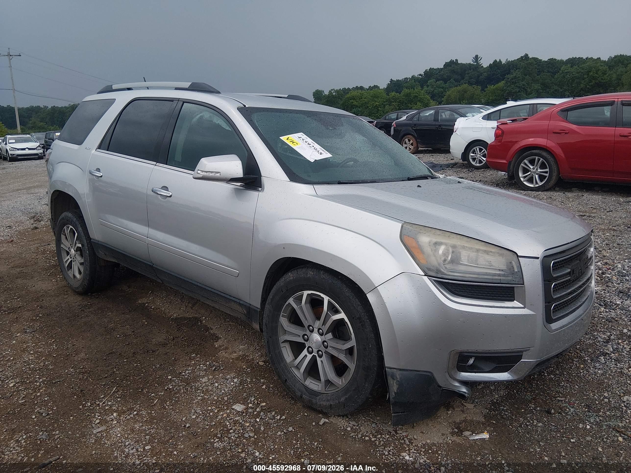 2015 GMC Acadia SLT, VIN 1GKKVRKDXFJ292603 — Front end