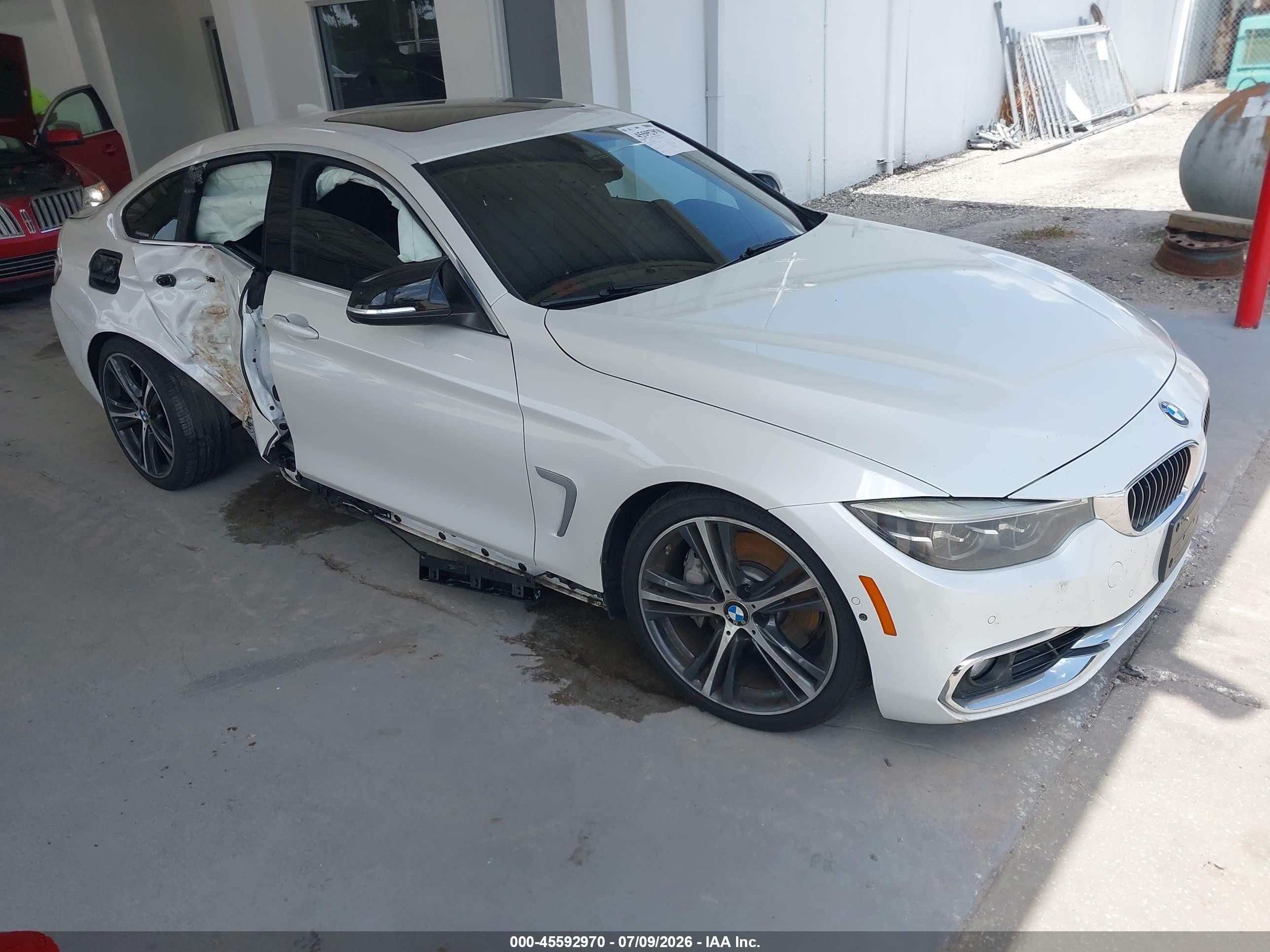 2018 BMW 4 Series 440i xDrive, VIN WBA4J7C56JBH13778 — Side