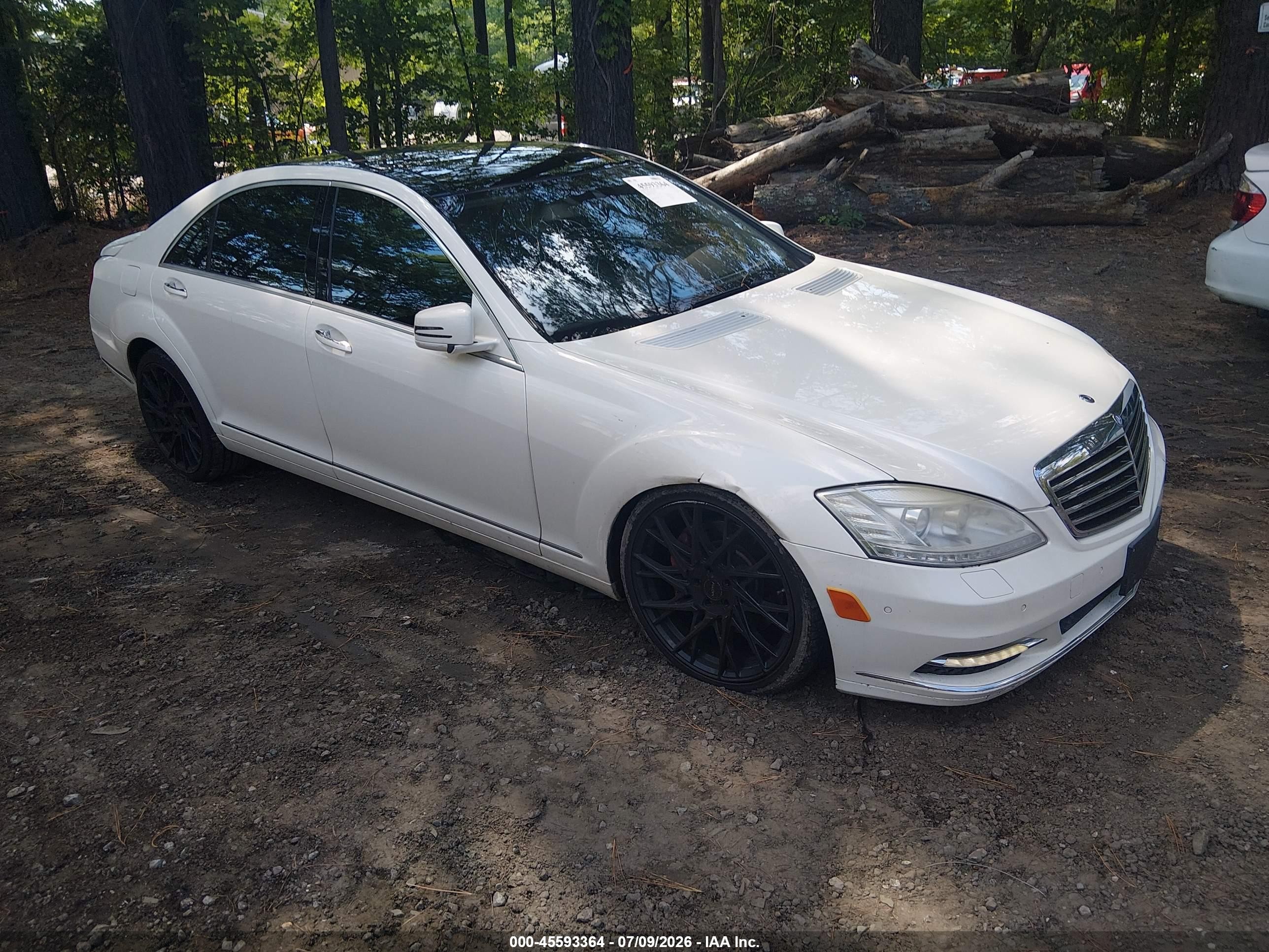 2013 Mercedes-Benz S 550, VIN WDDNG9EB4DA534334 — Normal wear