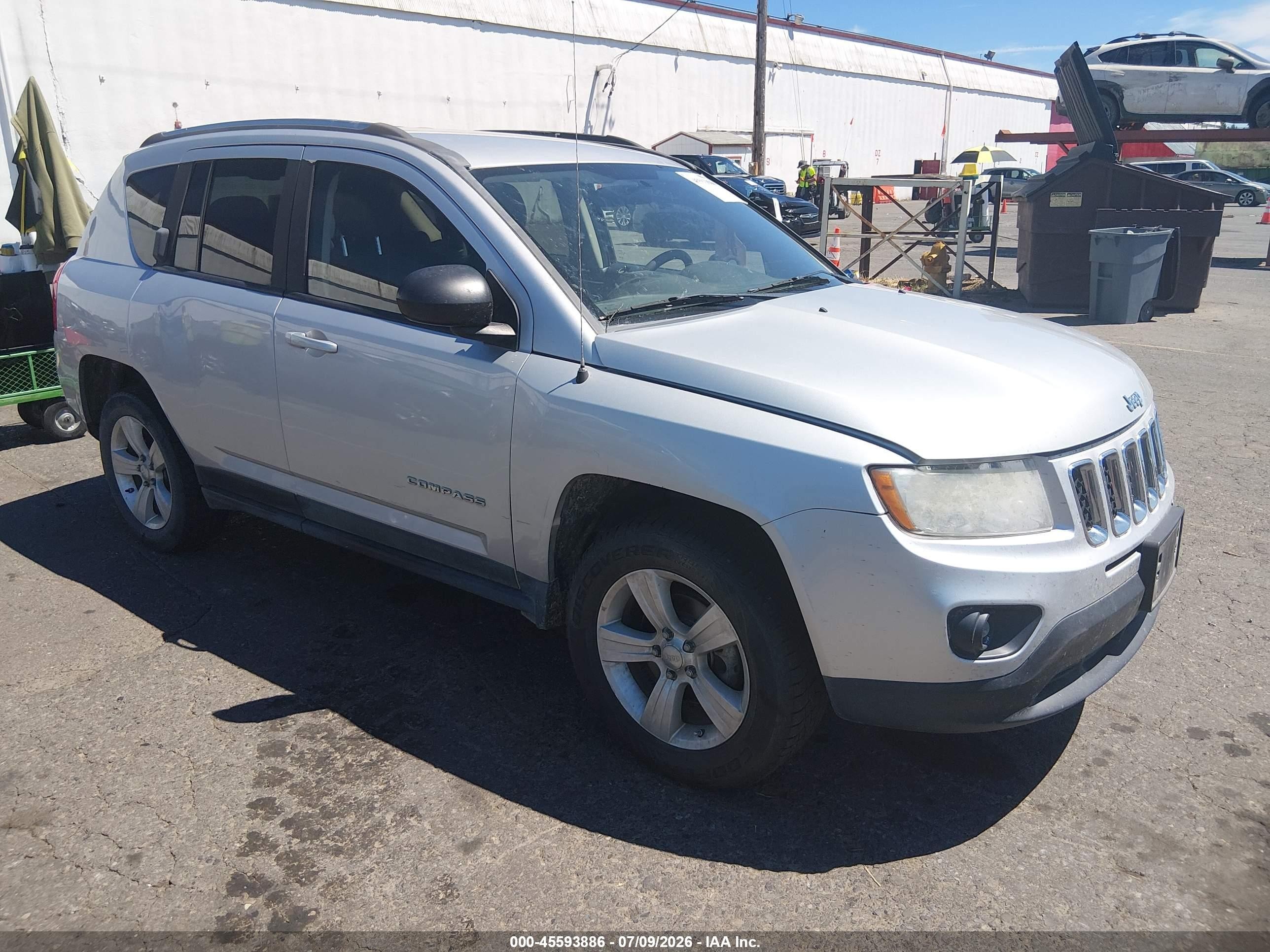 2012 Jeep Compass Sport, VIN 1C4NJDBB3CD705686 — Normal wear