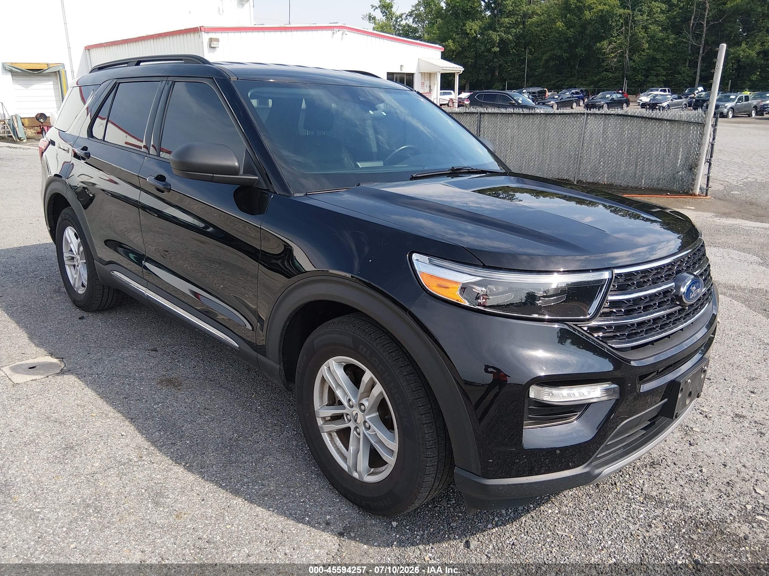 2021 Ford Explorer XLT, VIN 1FMSK8DH0MGC01102 — Normal wear
