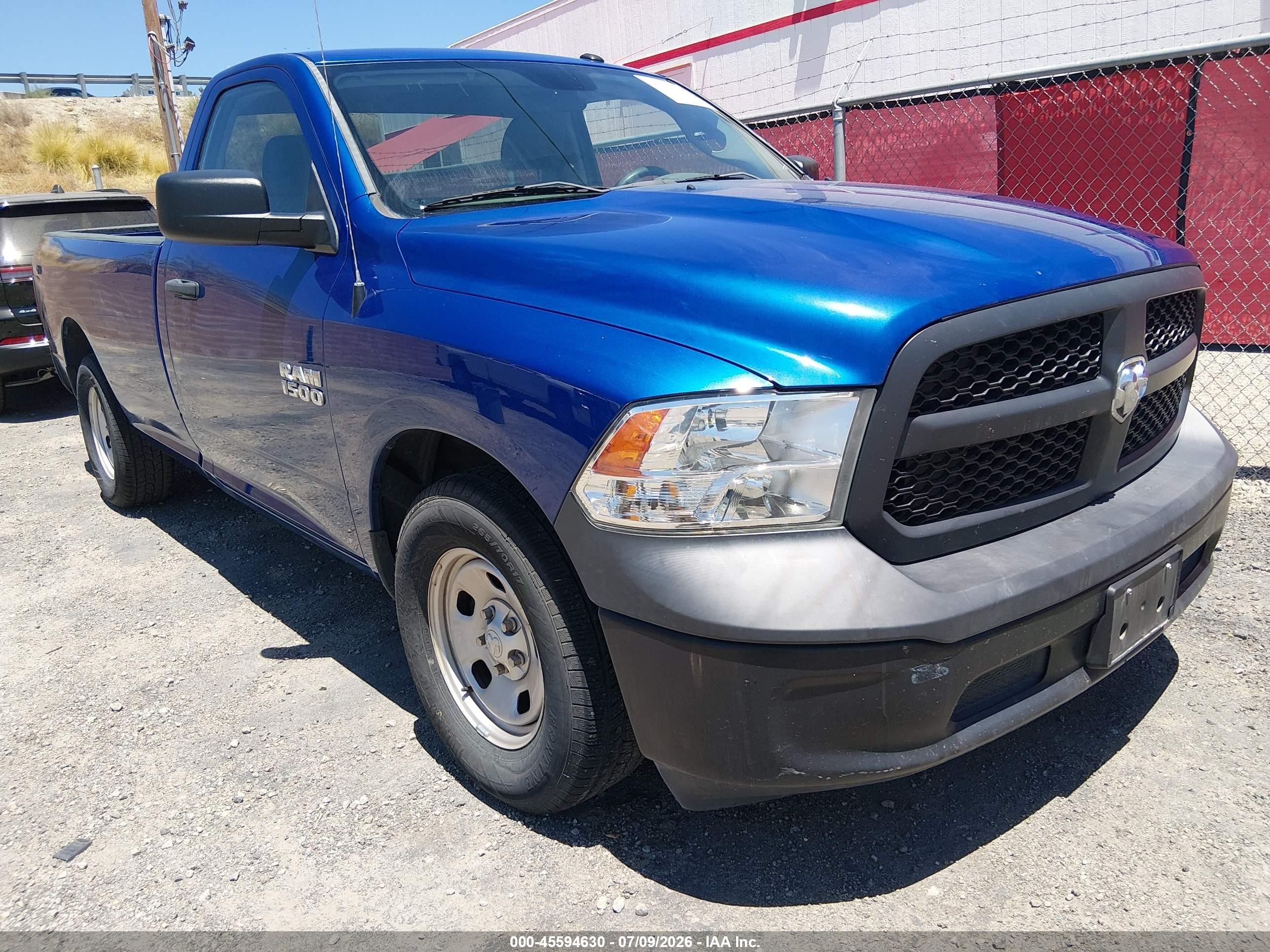 2017 Ram 1500 Tradesman, VIN 3C6JR6DG8HG764746 — Side