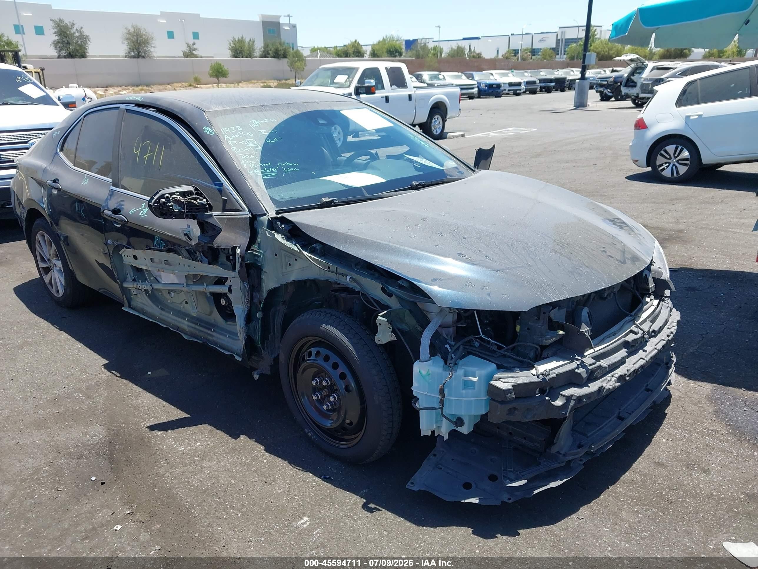 2021 Toyota Camry LE, VIN 4T1R11AK5MU496529 — Front end