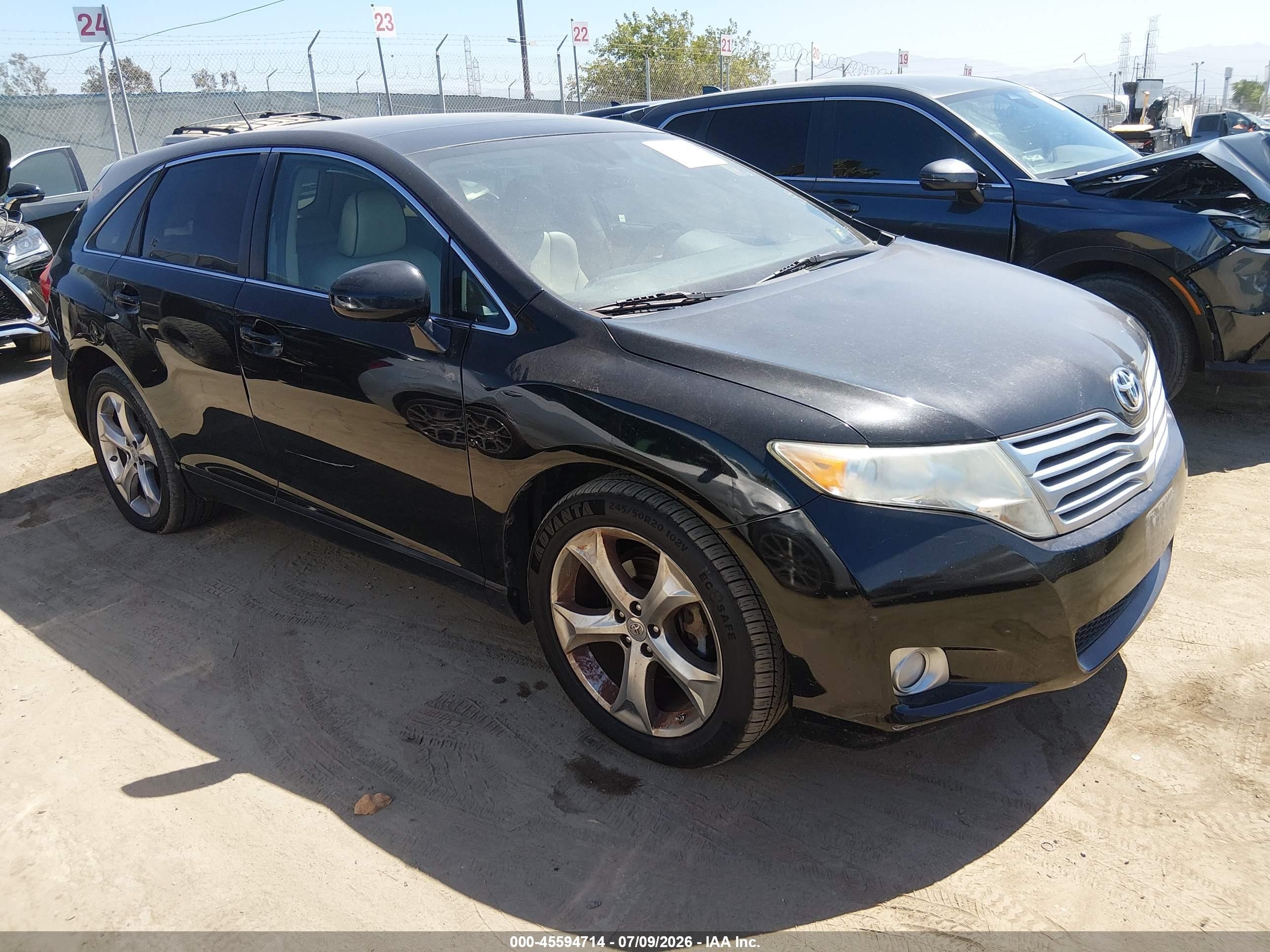 2011 Toyota Venza, VIN 4T3ZK3BB4BU041800 — Side