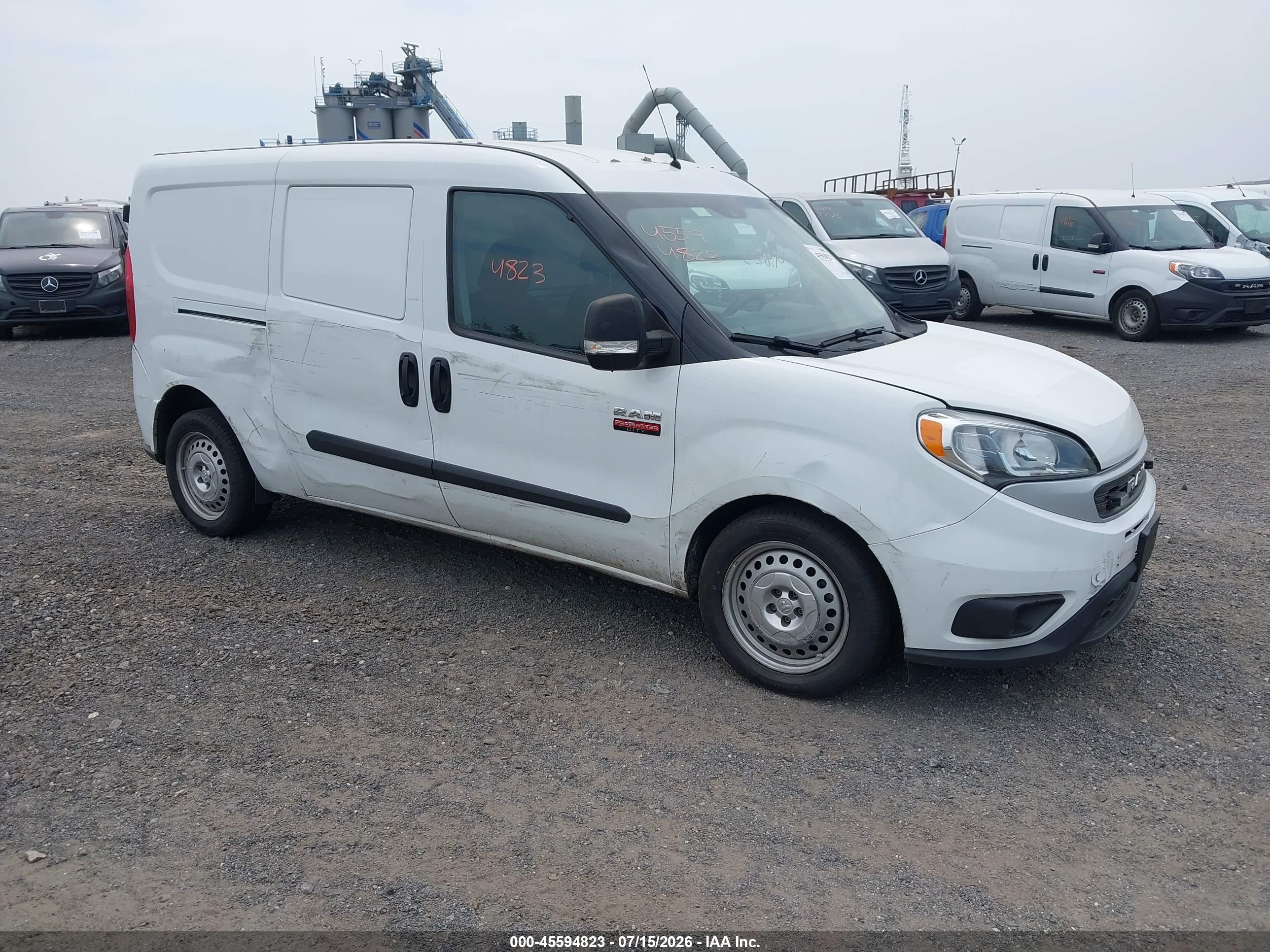 2022 Ram ProMaster City Cargo Tradesman, VIN ZFBHRFAB8N6W59947 — Side