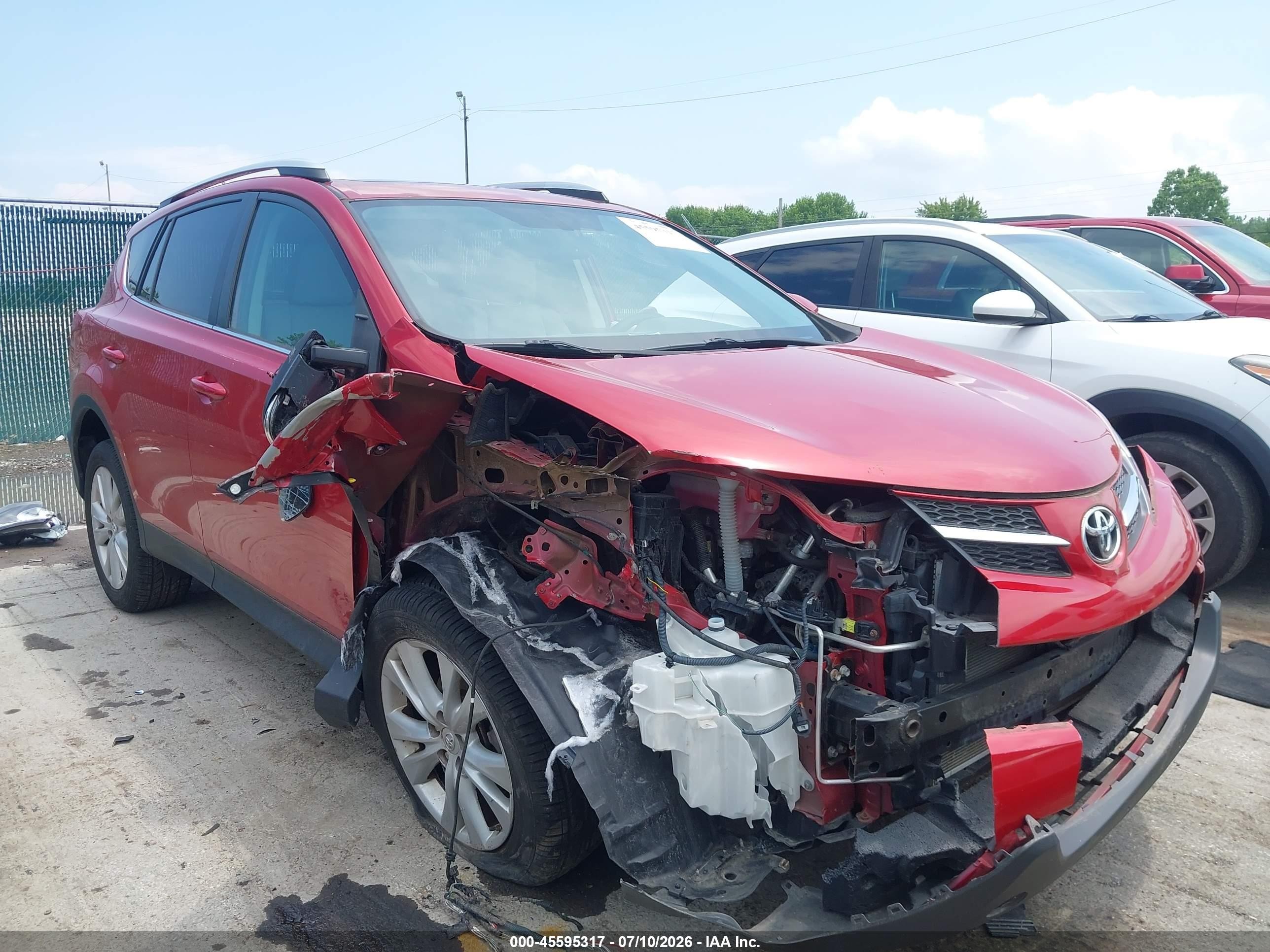 2013 Toyota RAV4 Limited, VIN 2T3DFREV7DW091777 — Front end