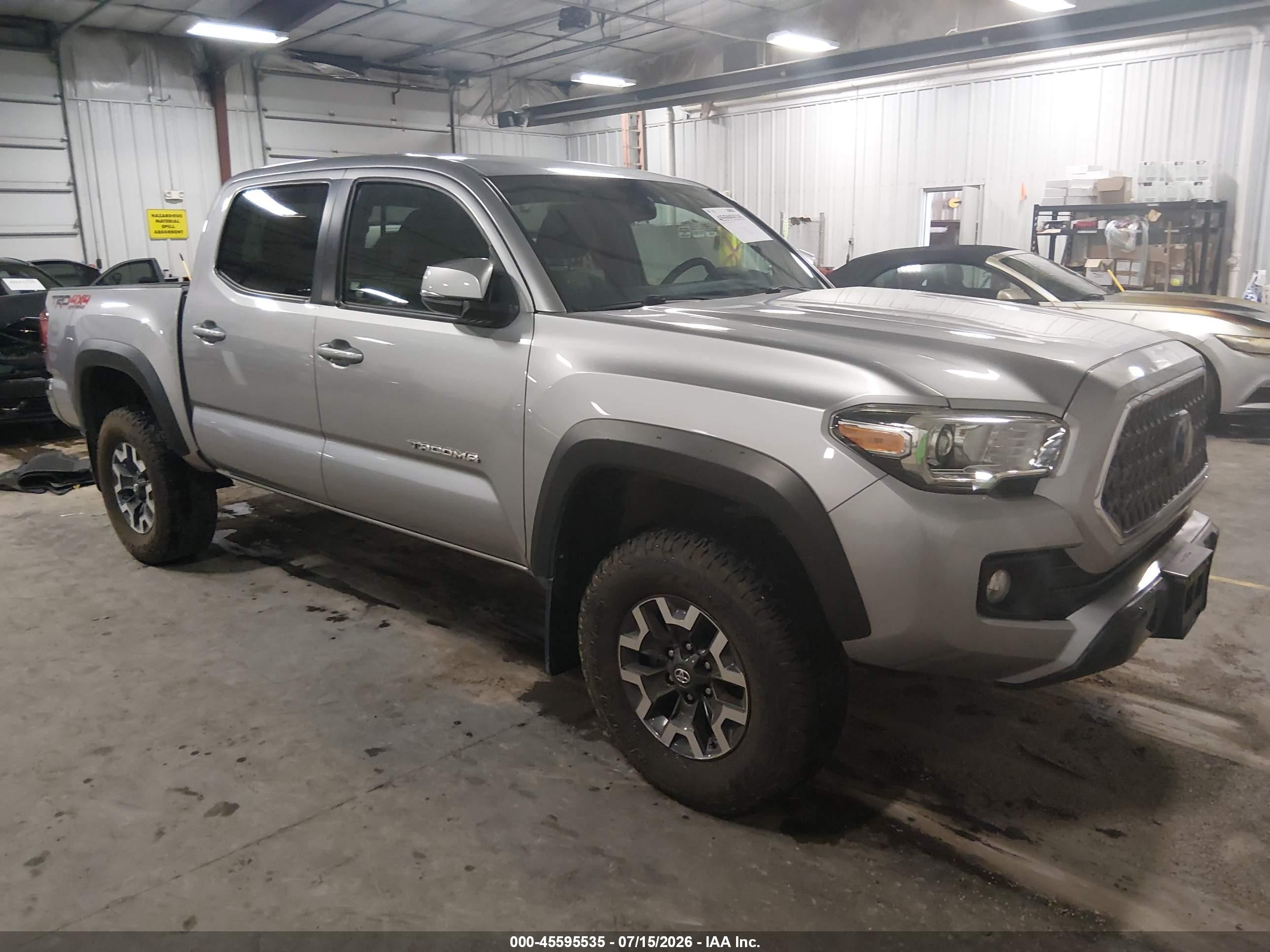 2018 Toyota Tacoma TRD Sport, VIN 5TFCZ5ANXJX134078 — Повреждение рамы