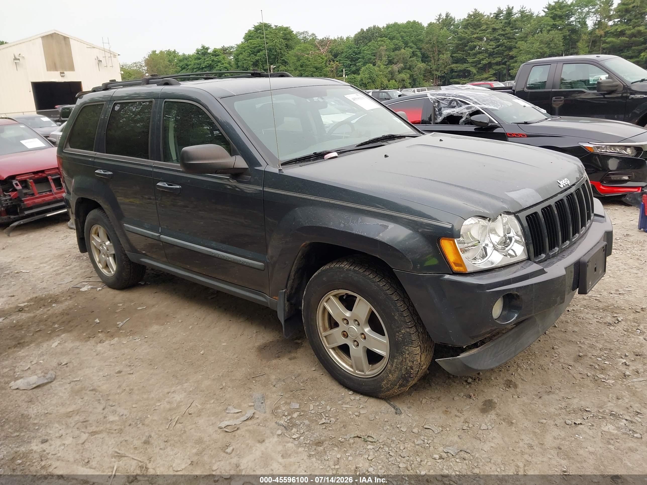 2007 Jeep Grand Cherokee Laredo, VIN 1J8GR48K47C607151 — Фото с аукциона 1 of 11