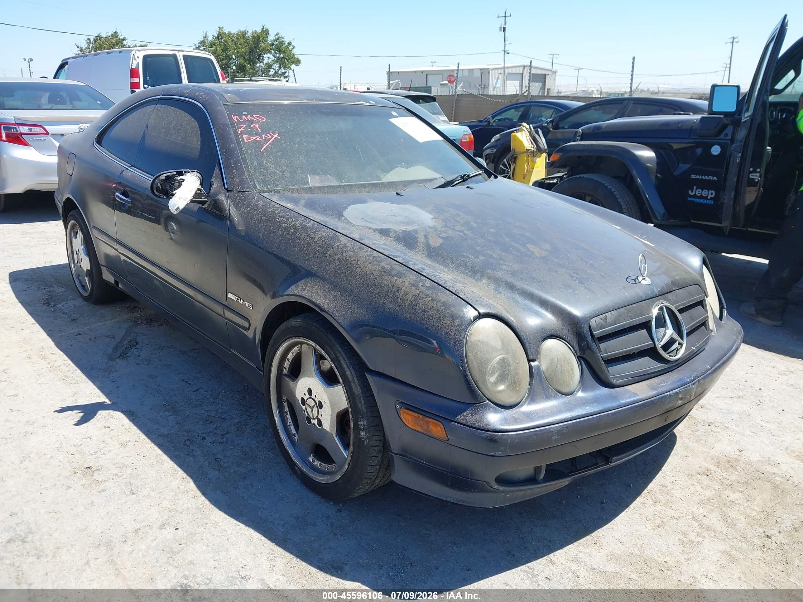 2002 Mercedes-Benz CLK 320/430, VIN WDBLJ65G62T119710 — Normal wear