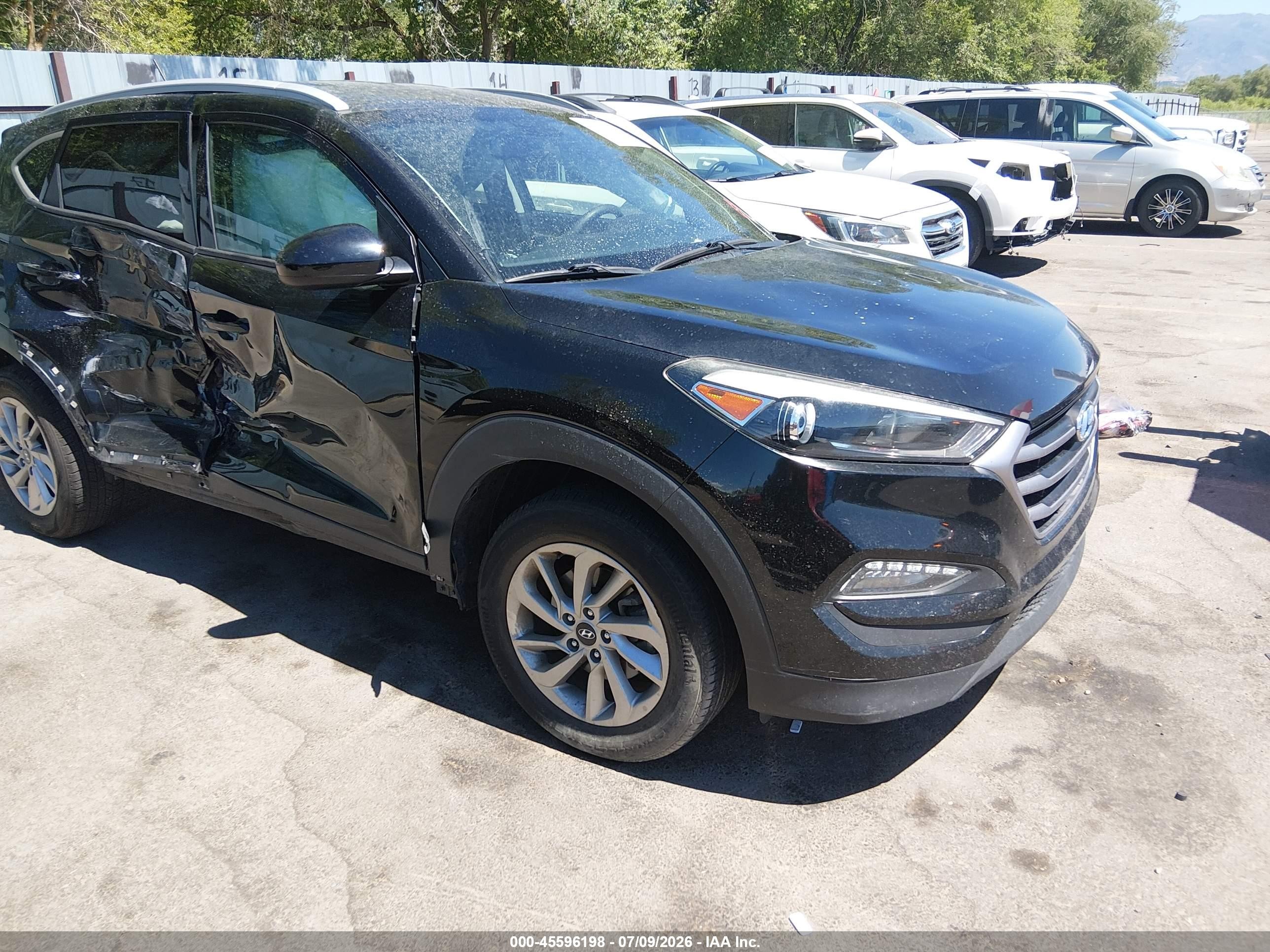 2017 Hyundai Tucson SE Plus, VIN KM8J33A40HU297835 — Side